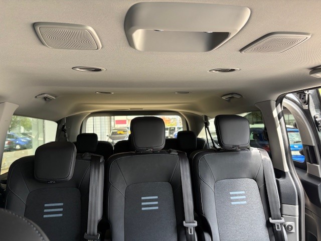 FORD Tourneo Bus 320 L2H1 Active Automat 4x4-image-11