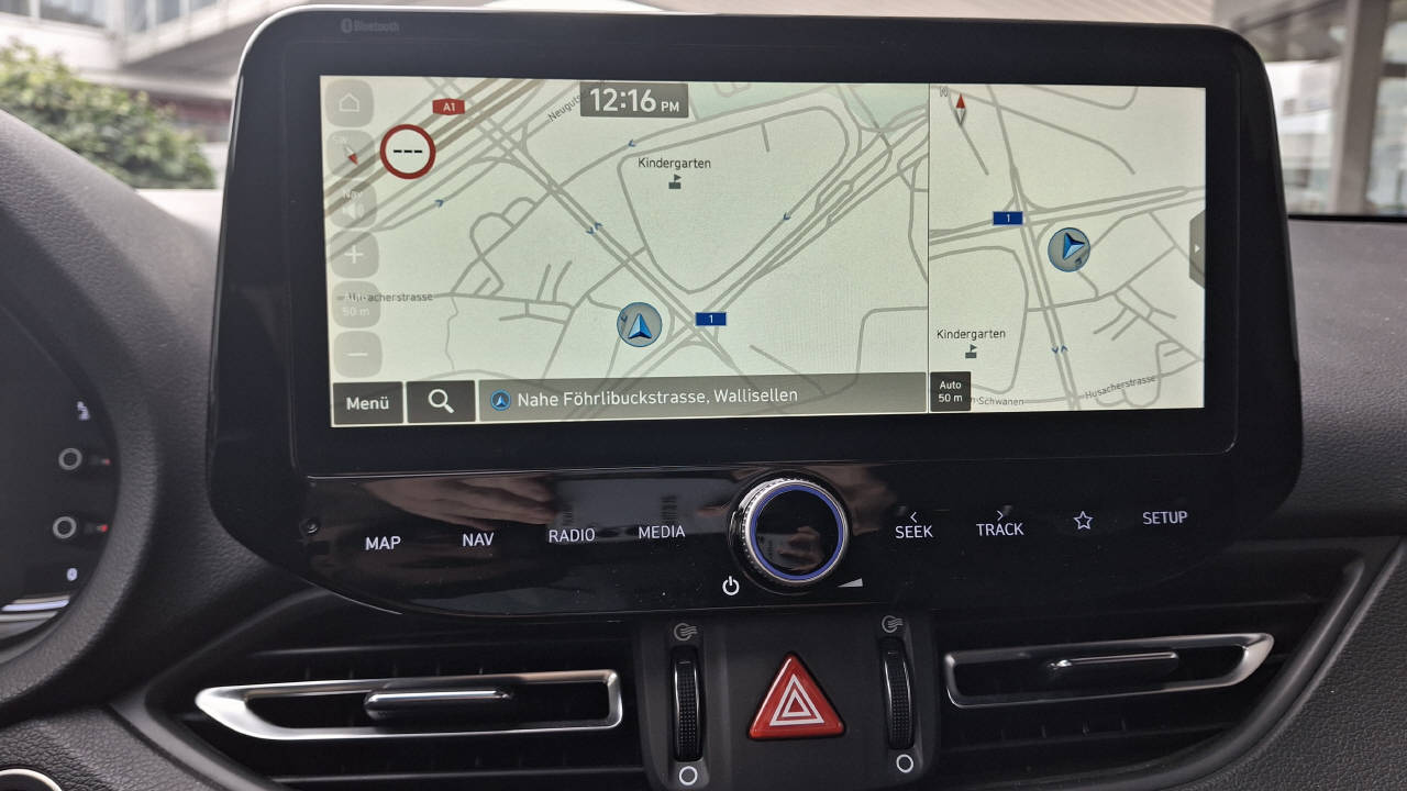 HYUNDAI i30 Wagon 1.5 T-GDi N-Line-image-12