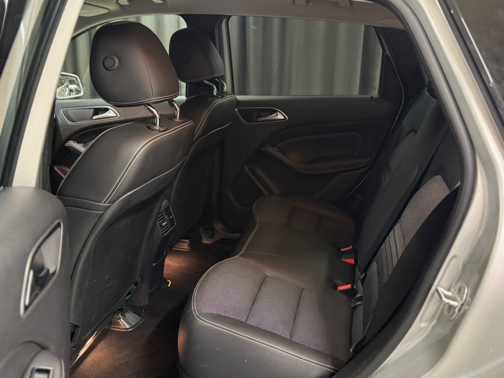 MERCEDES-BENZ B Electric Drive Urban-image-11