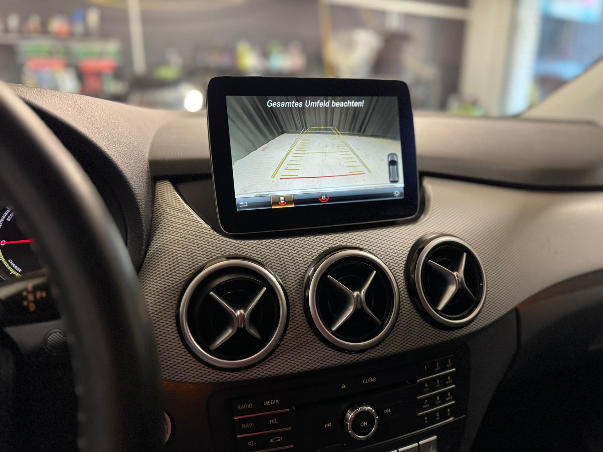 MERCEDES-BENZ B Electric Drive Urban-image-8