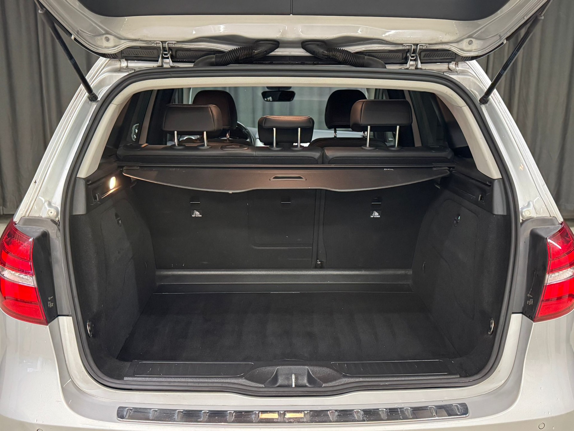 MERCEDES-BENZ B Electric Drive Urban-image-15