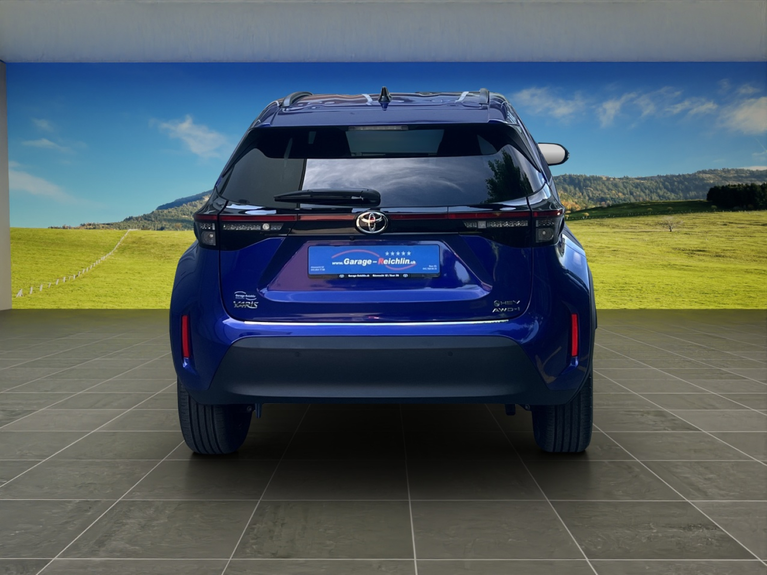 TOYOTA Yaris Cross 1.5 VVT-i HSD Trend AWD-i-showroom-element-3