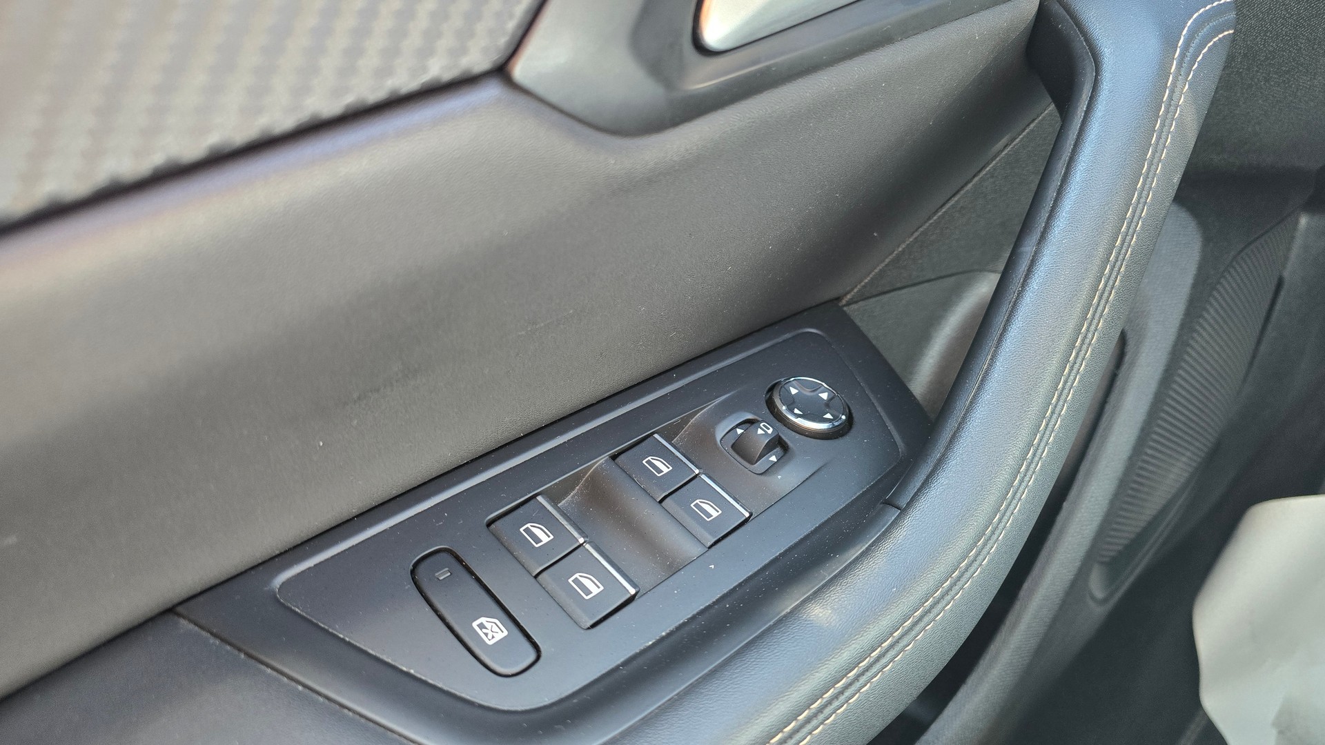 PEUGEOT 508 SW 1.5 Blue HDI GT Line EAT8-image-15