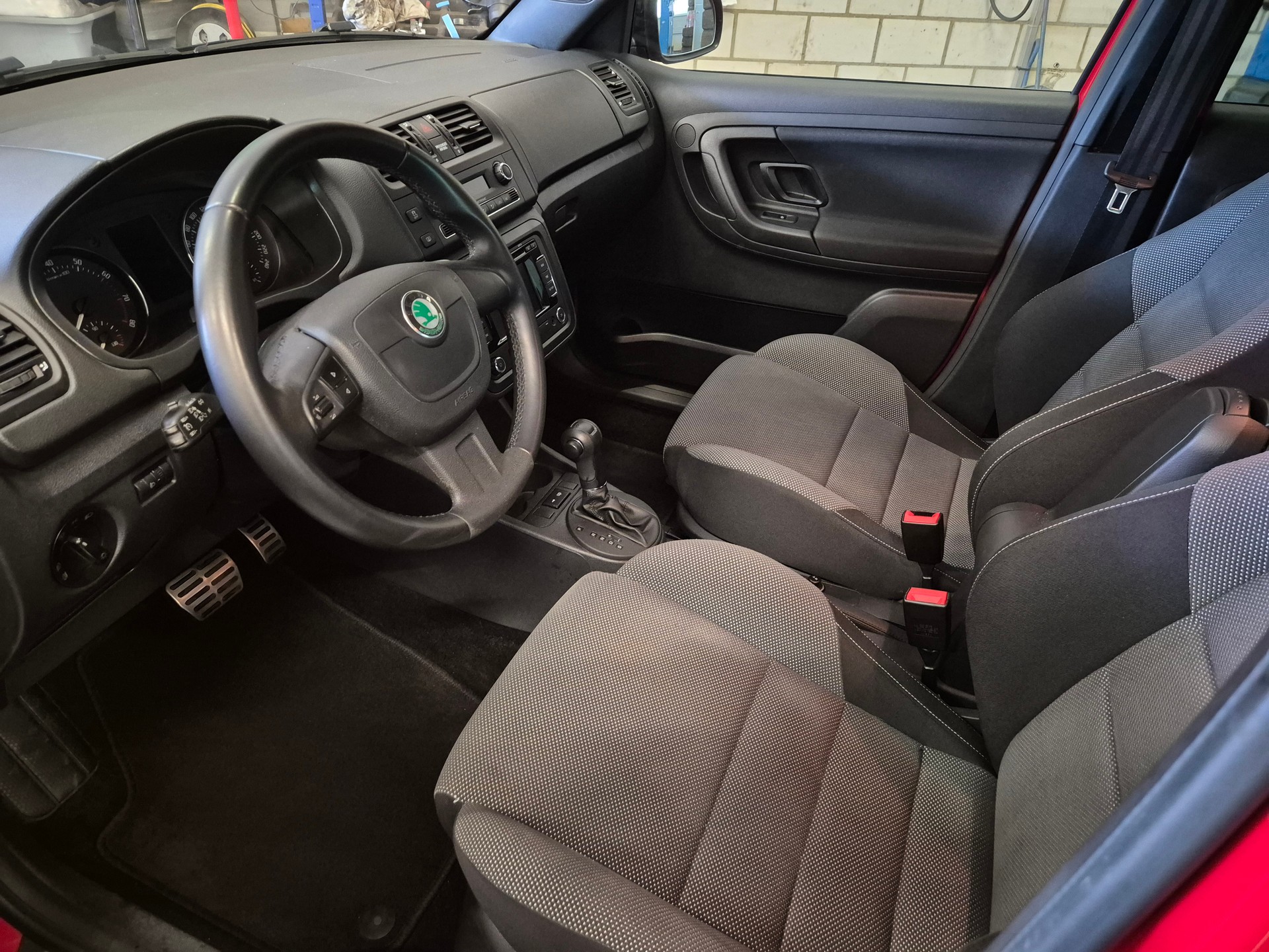 SKODA Fabia 1.2 TSI Monte Carlo DSG-image-7