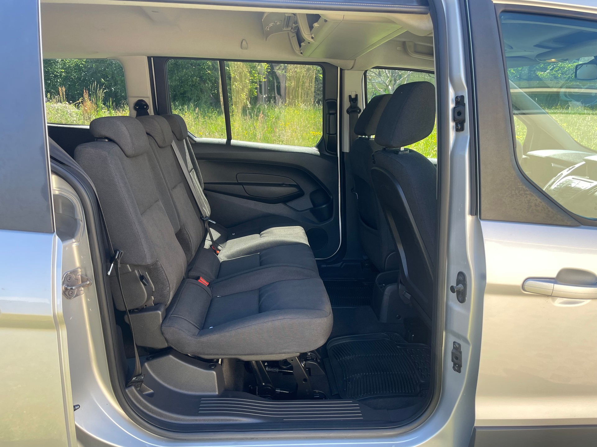 FORD Grand Tourneo Connect 1.6 SCTi Titanium Automatic-image-7