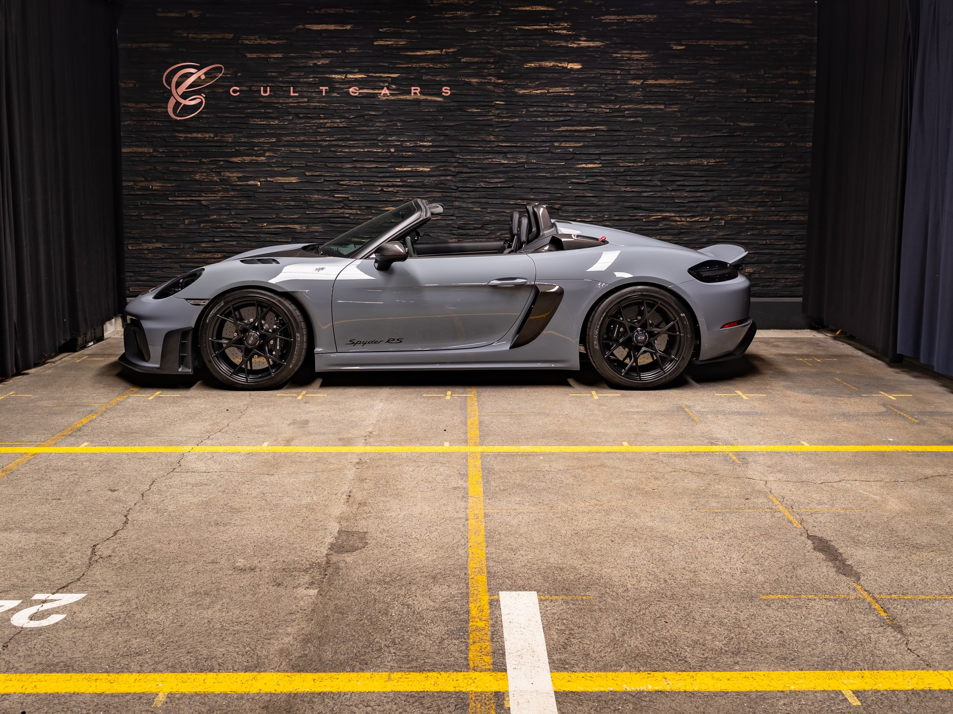PORSCHE 718 Boxster Spyder RS PDK-showroom-element-2