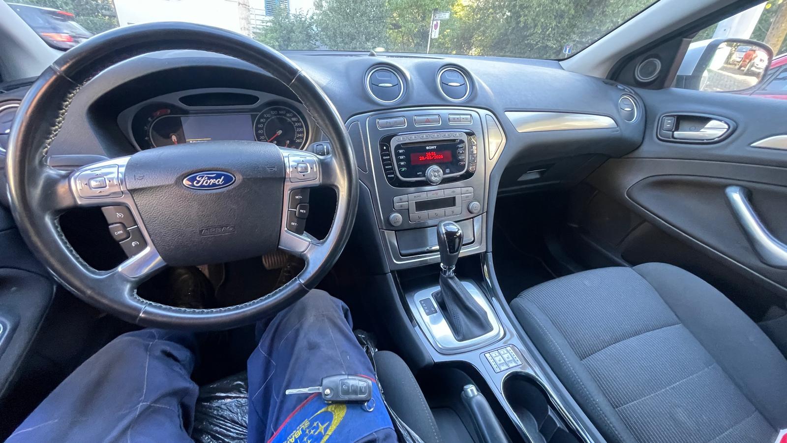 FORD Mondeo 2.0 EcoBoost SCTi TitaniumS PowerShift-image-10