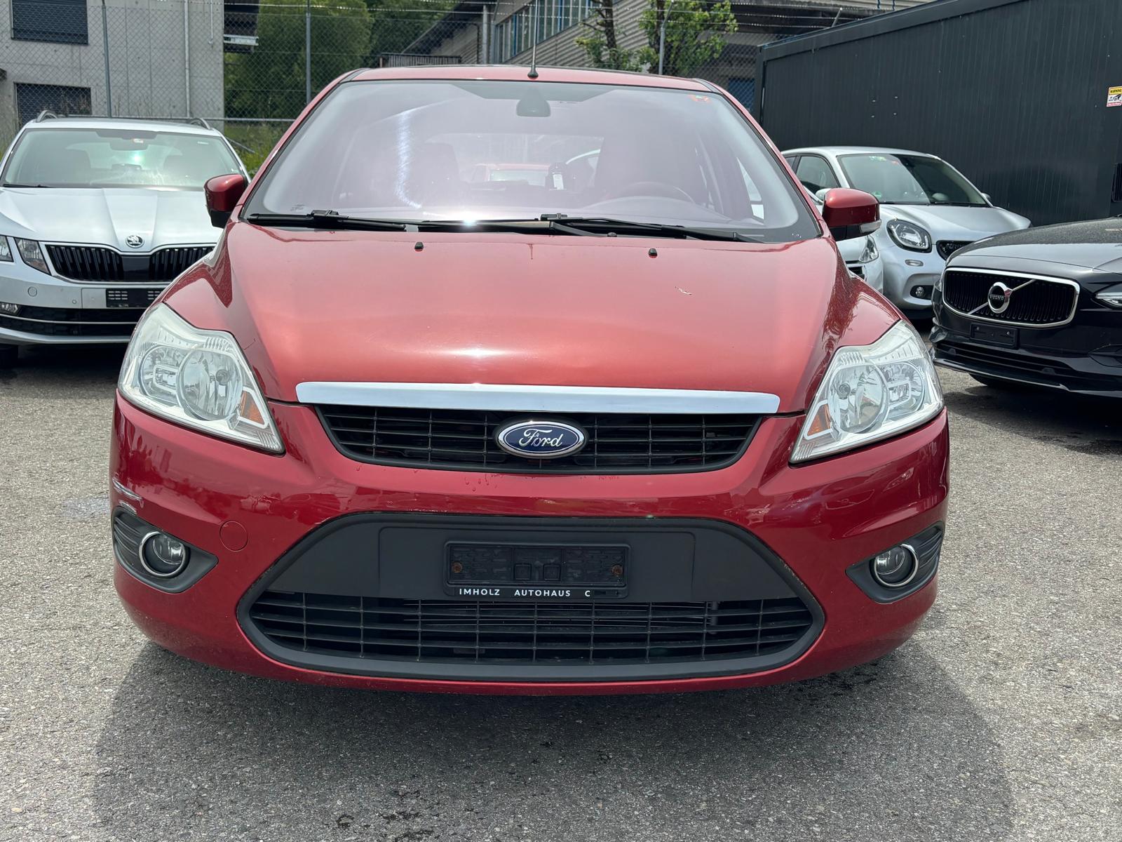 FORD Focus 2.0i Titanium Automatic-image-1