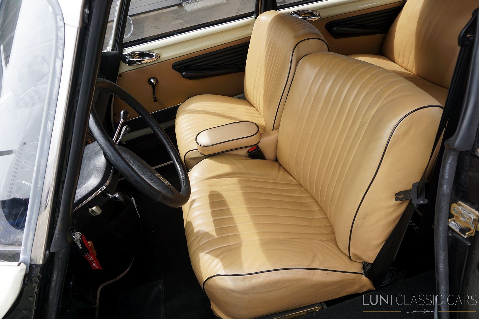 CITROEN D Super 5-image-11