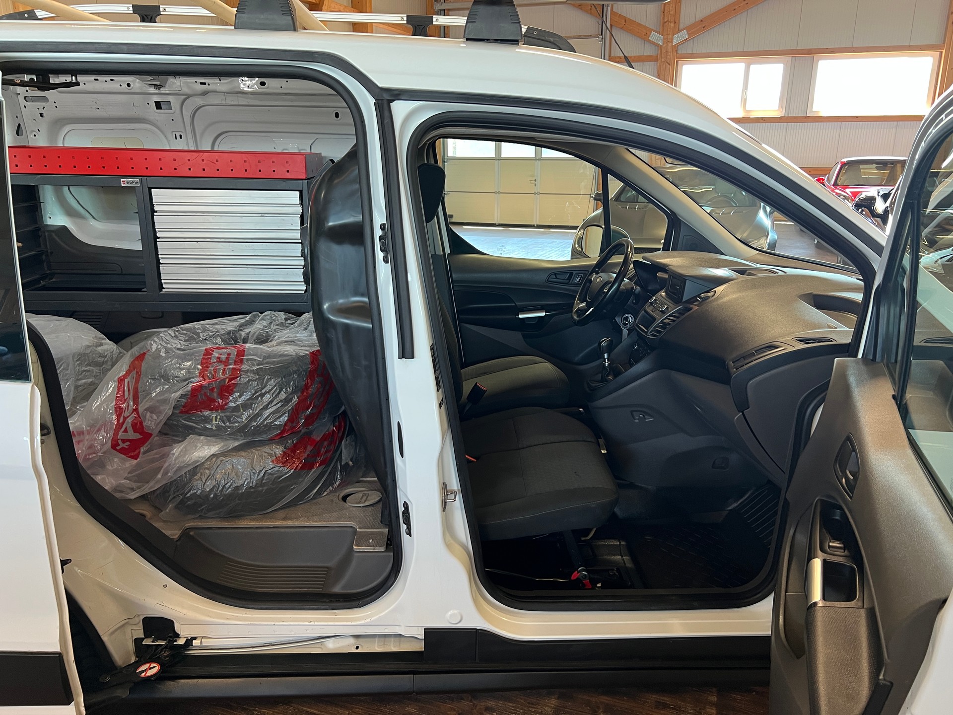 FORD Transit Connect Van T200 1.0 EcoBoost Trend-image-12