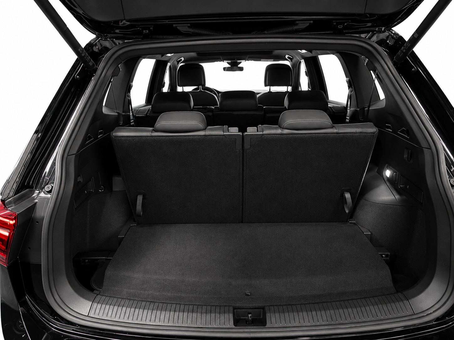 VW Tiguan Allspace 2.0 TDI SCR R-Line 4Motion DSG * 7-Plätzer * Panorama-Glasdach * Anhängerkupplung *-image-12