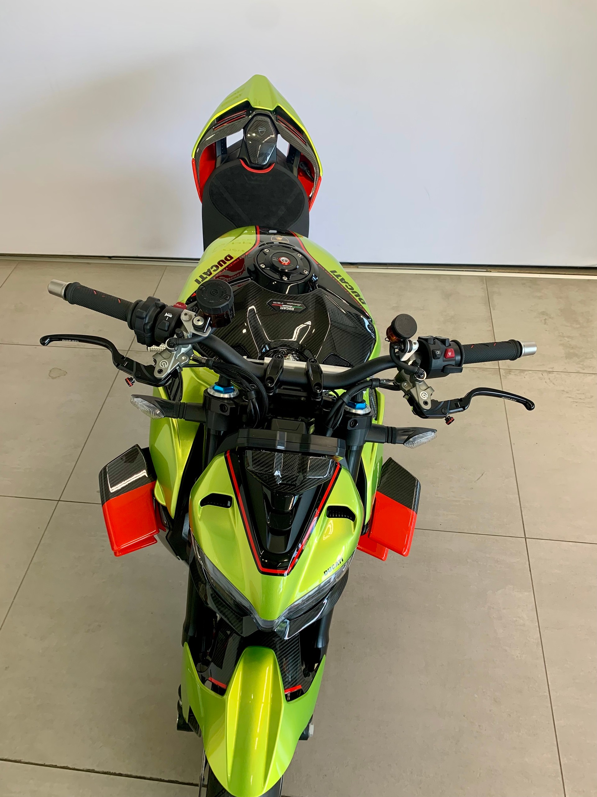 DUCATI STREETFIGHTER V4 LAMBORGHINI-image-4