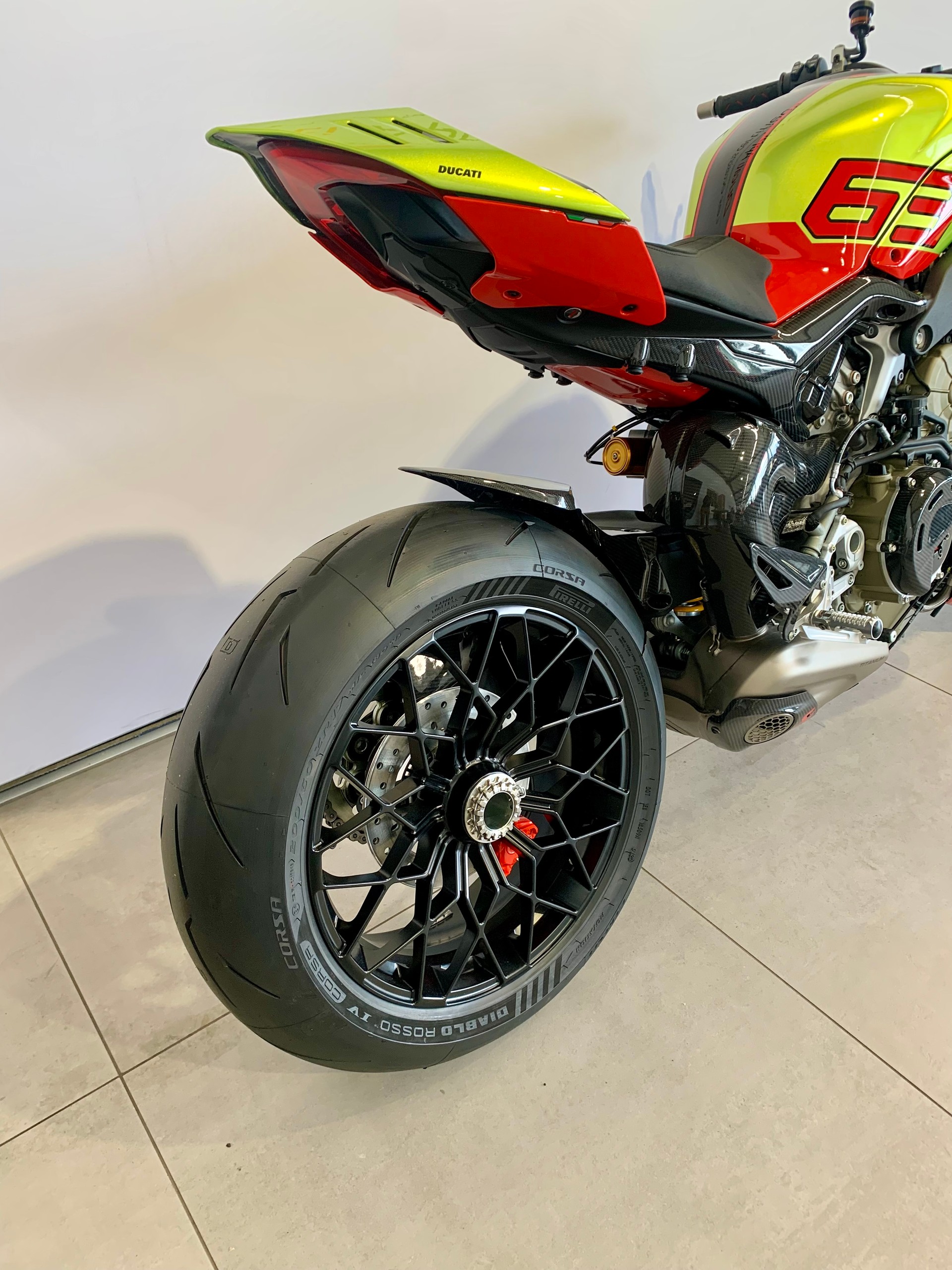 DUCATI STREETFIGHTER V4 LAMBORGHINI-image-14