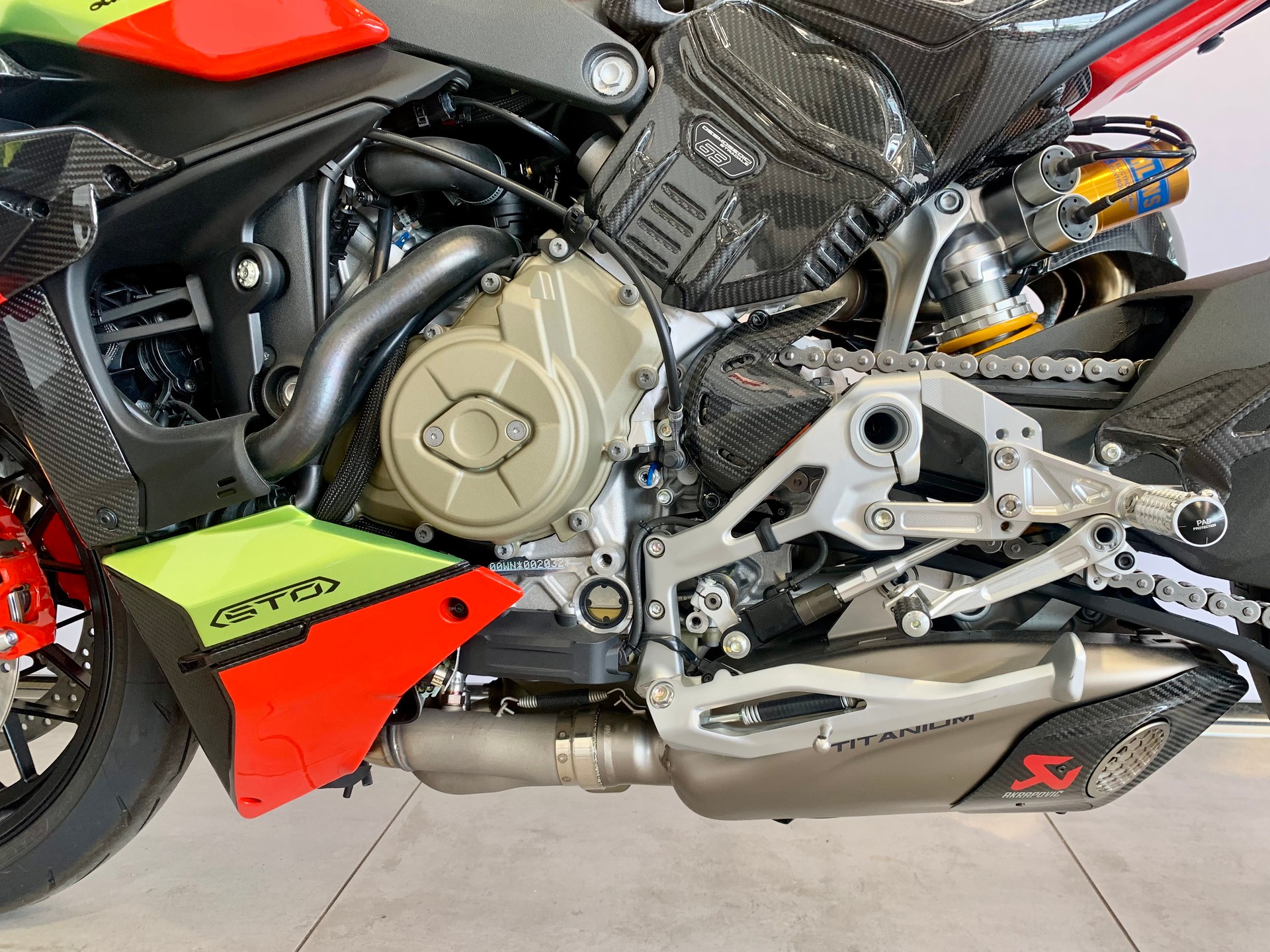 DUCATI STREETFIGHTER V4 LAMBORGHINI-image-11