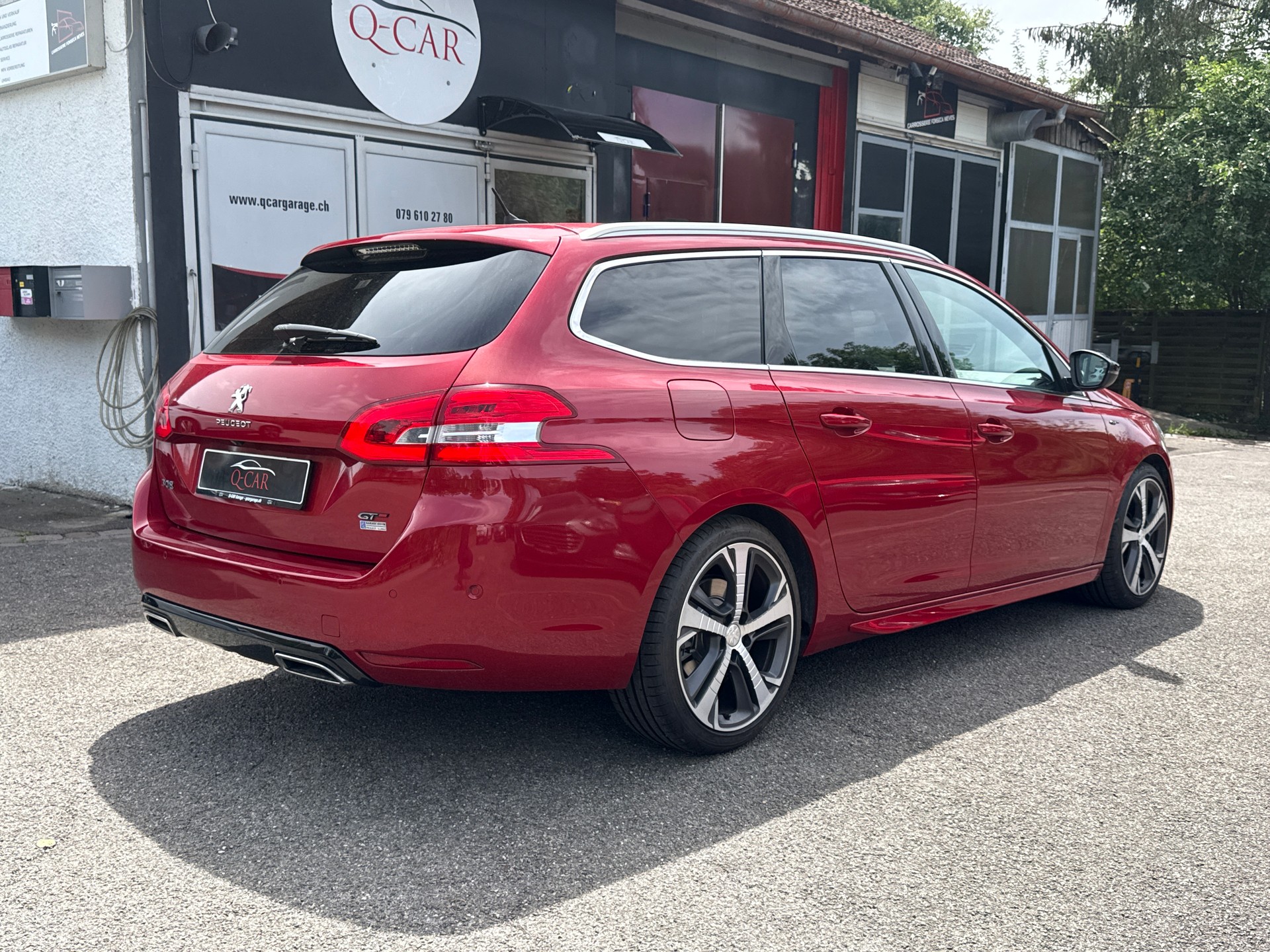 PEUGEOT 308 SW 2.0 BlueHDI GT EAT8-image-4