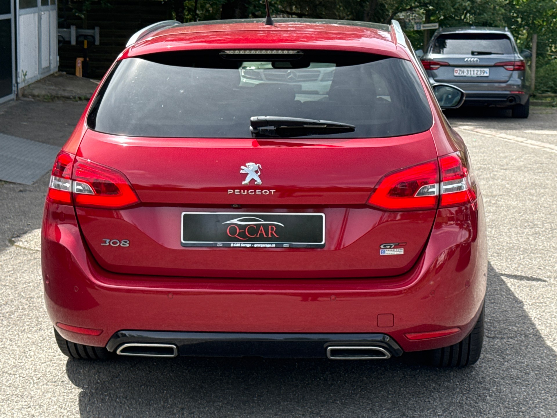 PEUGEOT 308 SW 2.0 BlueHDI GT EAT8-image-3