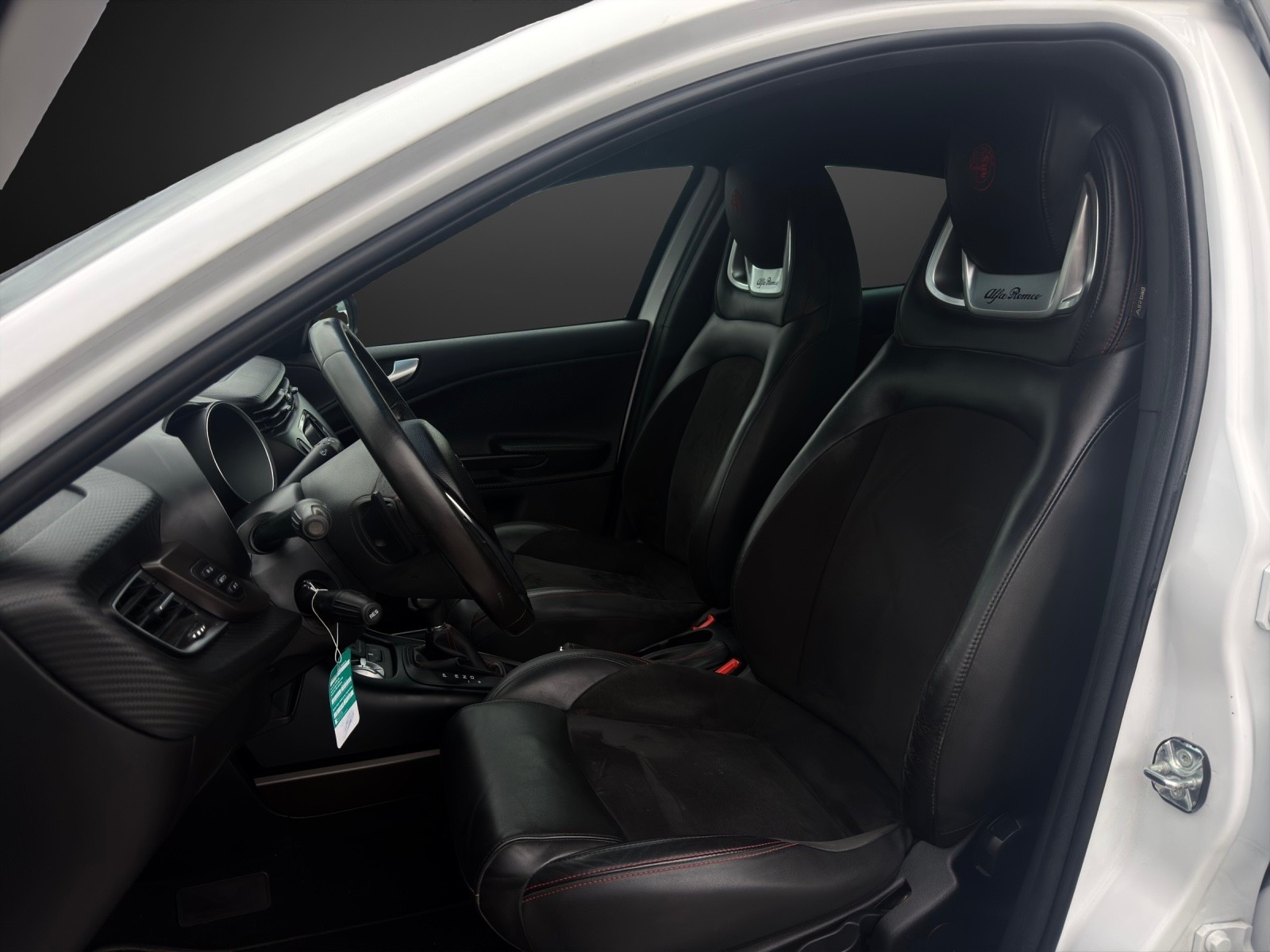 ALFA ROMEO Giulietta 1750 TBi Veloce TCT mit 241 PS-image-6