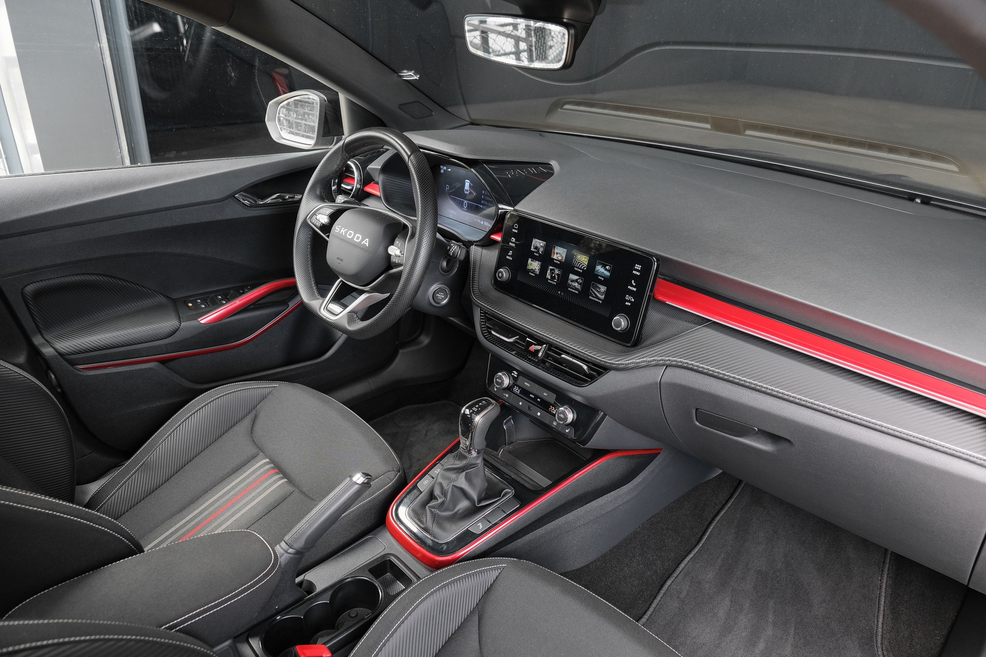 SKODA Fabia 1.5 TSI Monte Carlo DSG-image-13