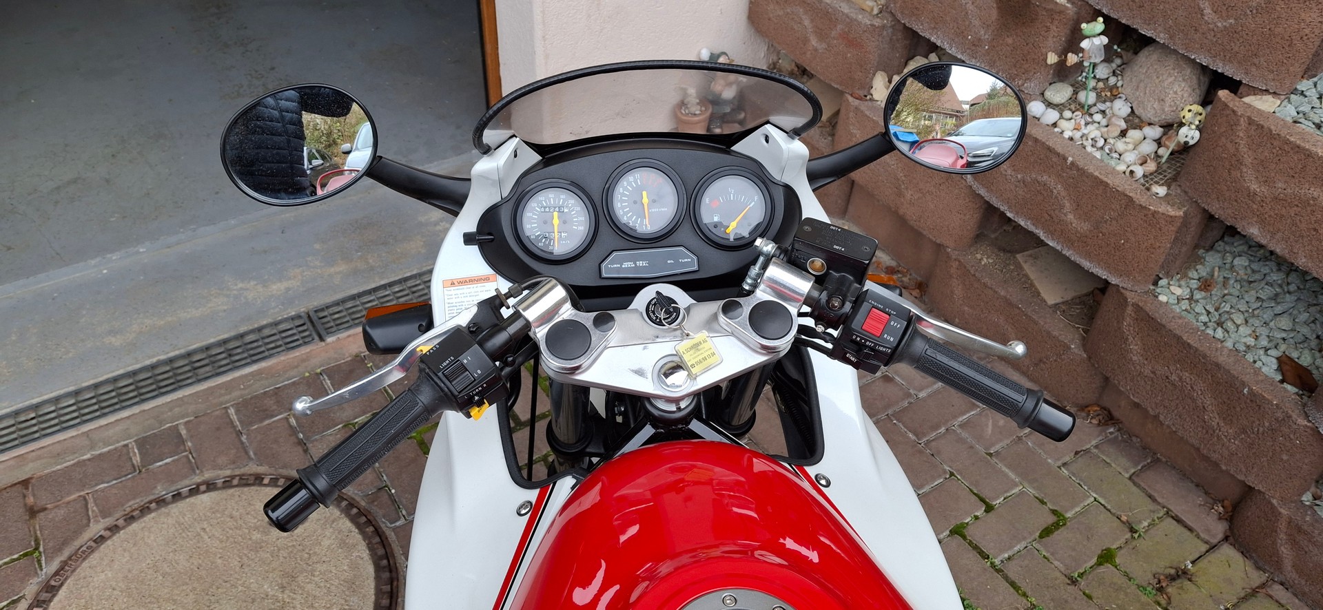 SUZUKI GSX 600 F J-image-3