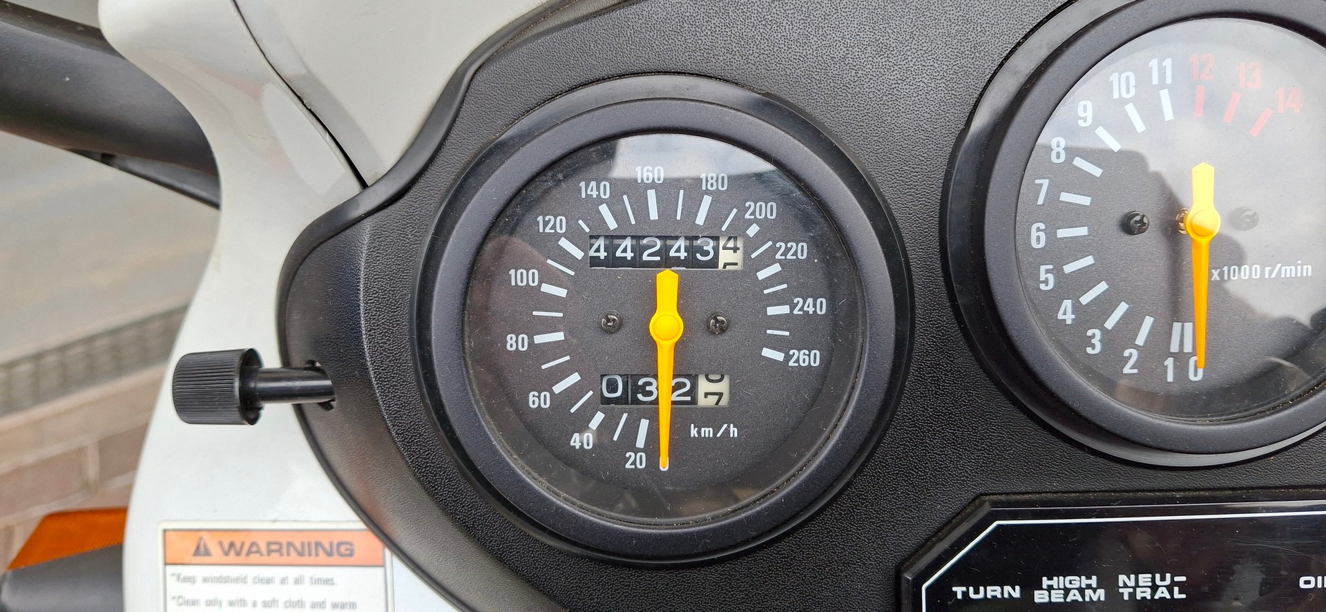 SUZUKI GSX 600 F J-image-5