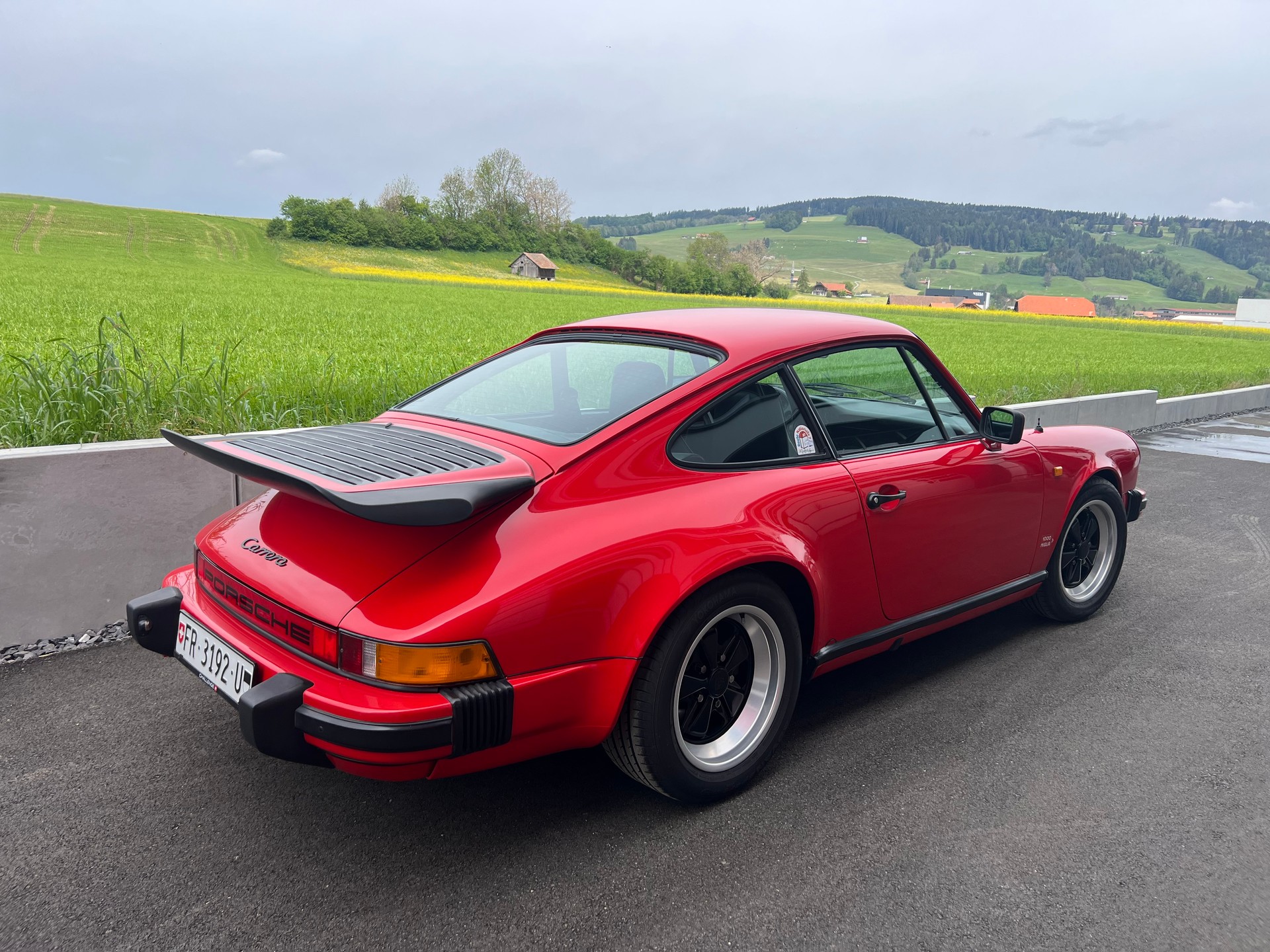 PORSCHE 911 Carrera-image-7