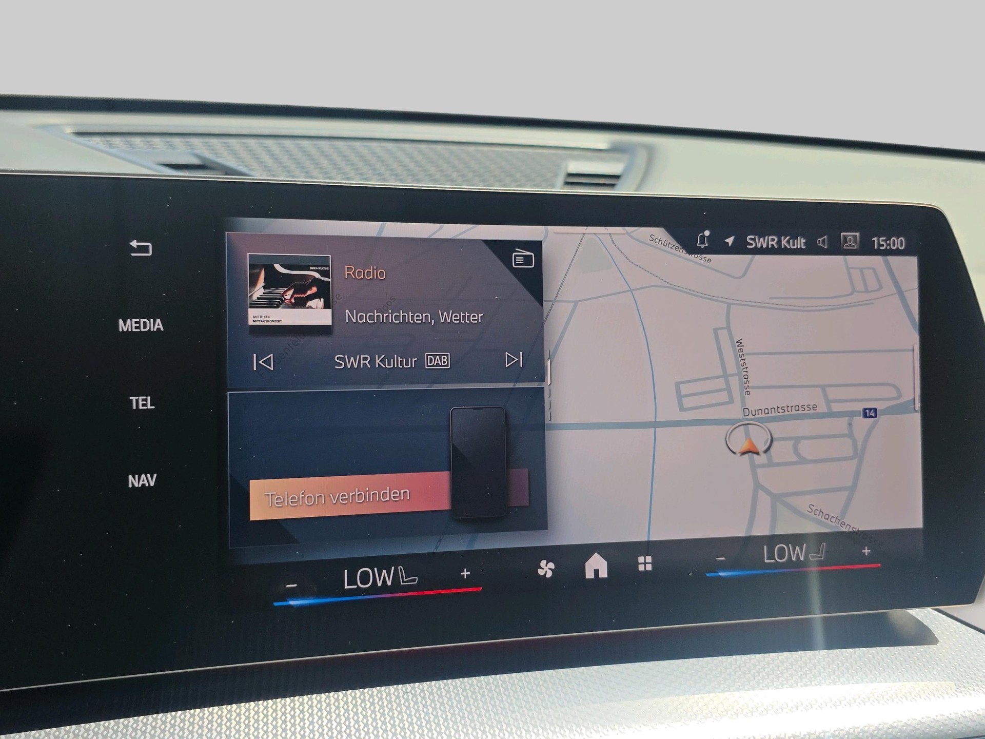 BMW iX1 xDrive 30 M Sport Pro-image-15