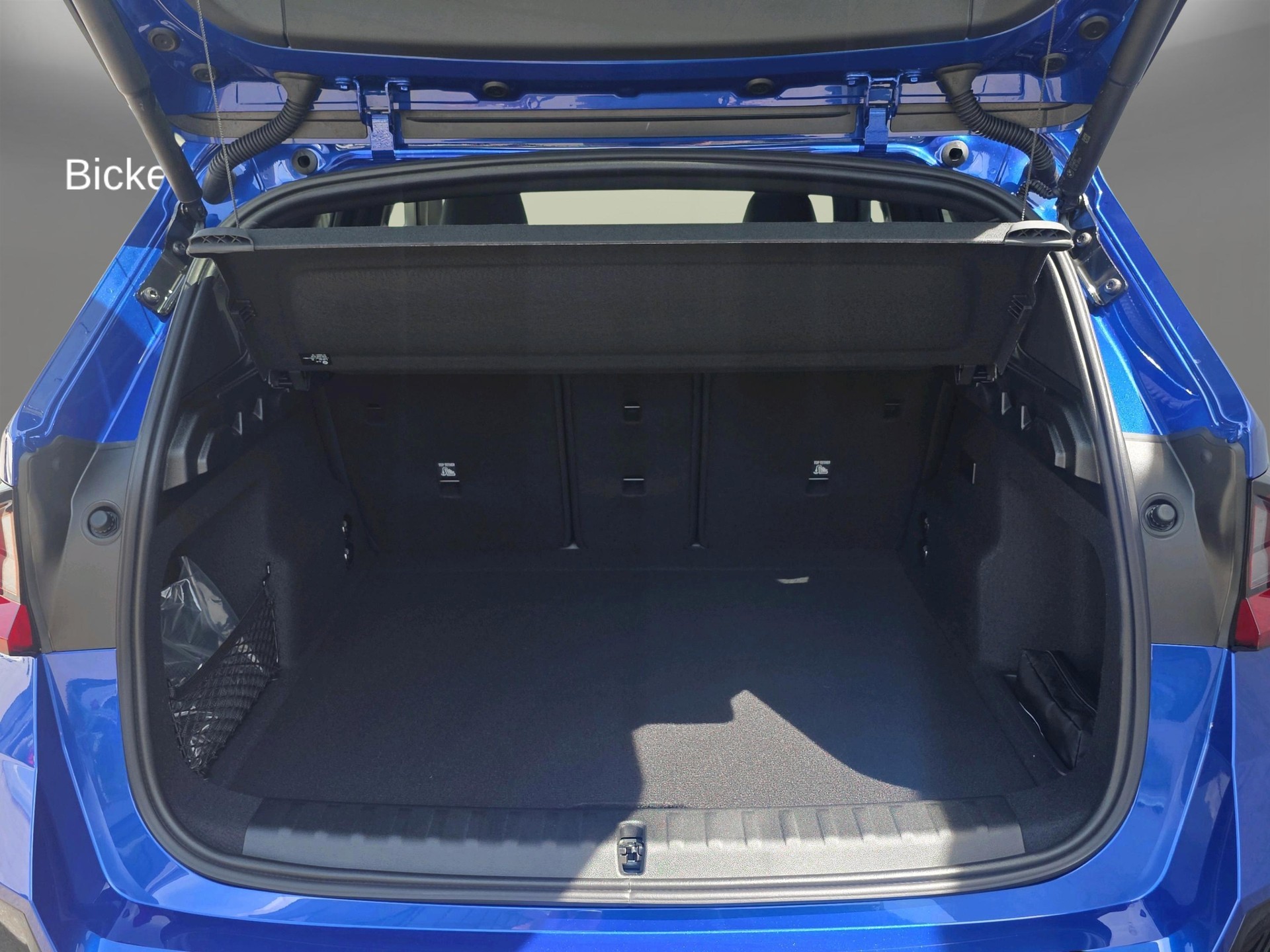 BMW iX1 xDrive 30 M Sport Pro-image-17
