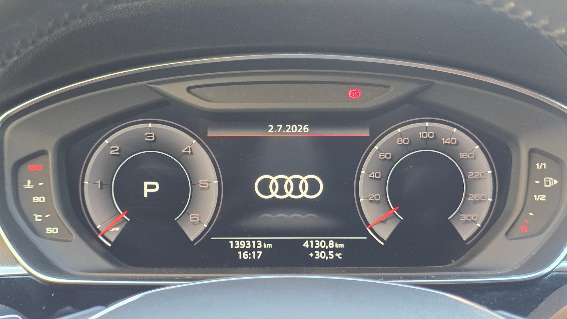 AUDI A8 50 TDI quattro tiptronic-image-13