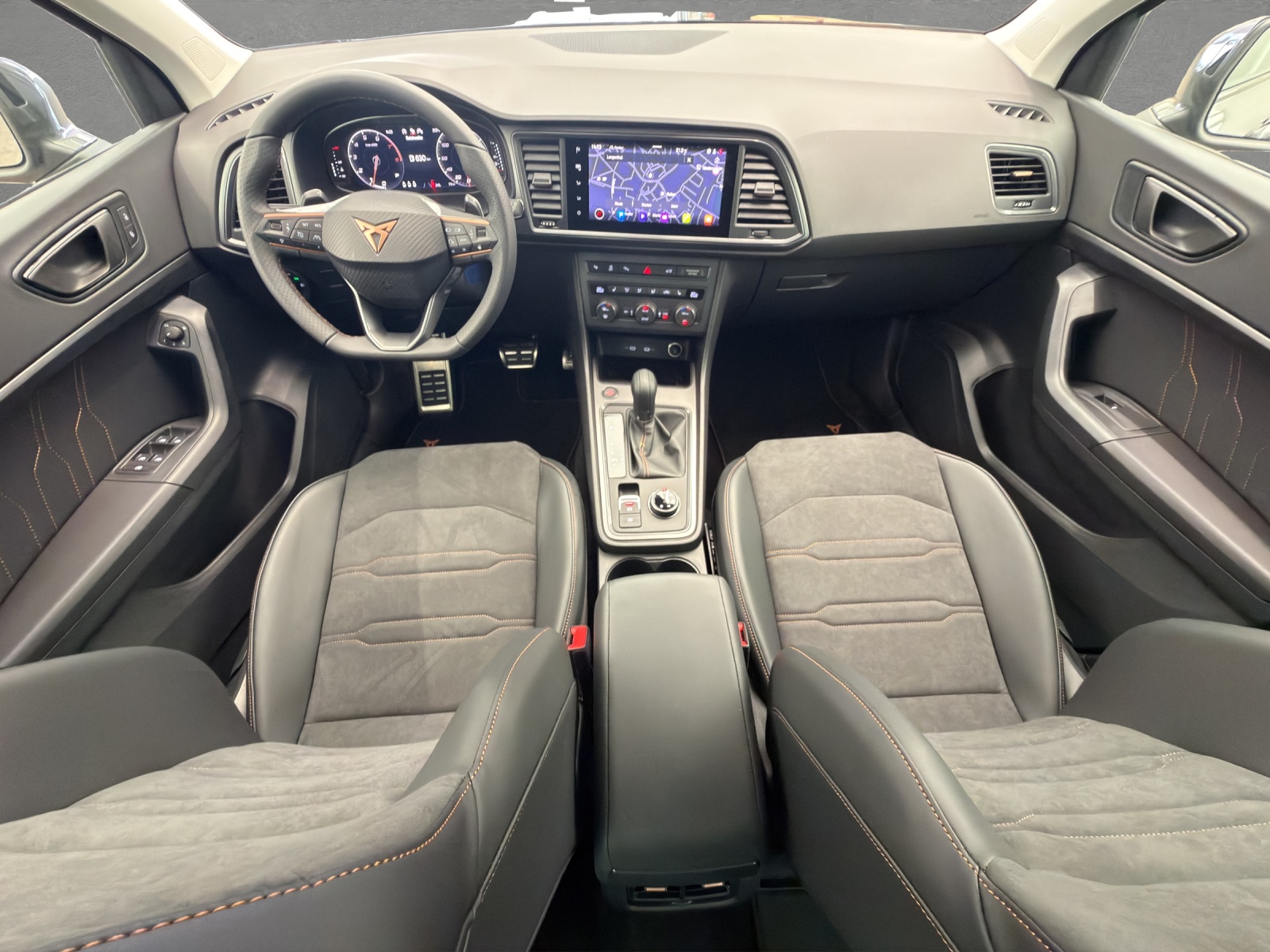 CUPRA Ateca 2.0TSI 4Drive DSG - AHK - 360-Kamera - Travelassist-image-6