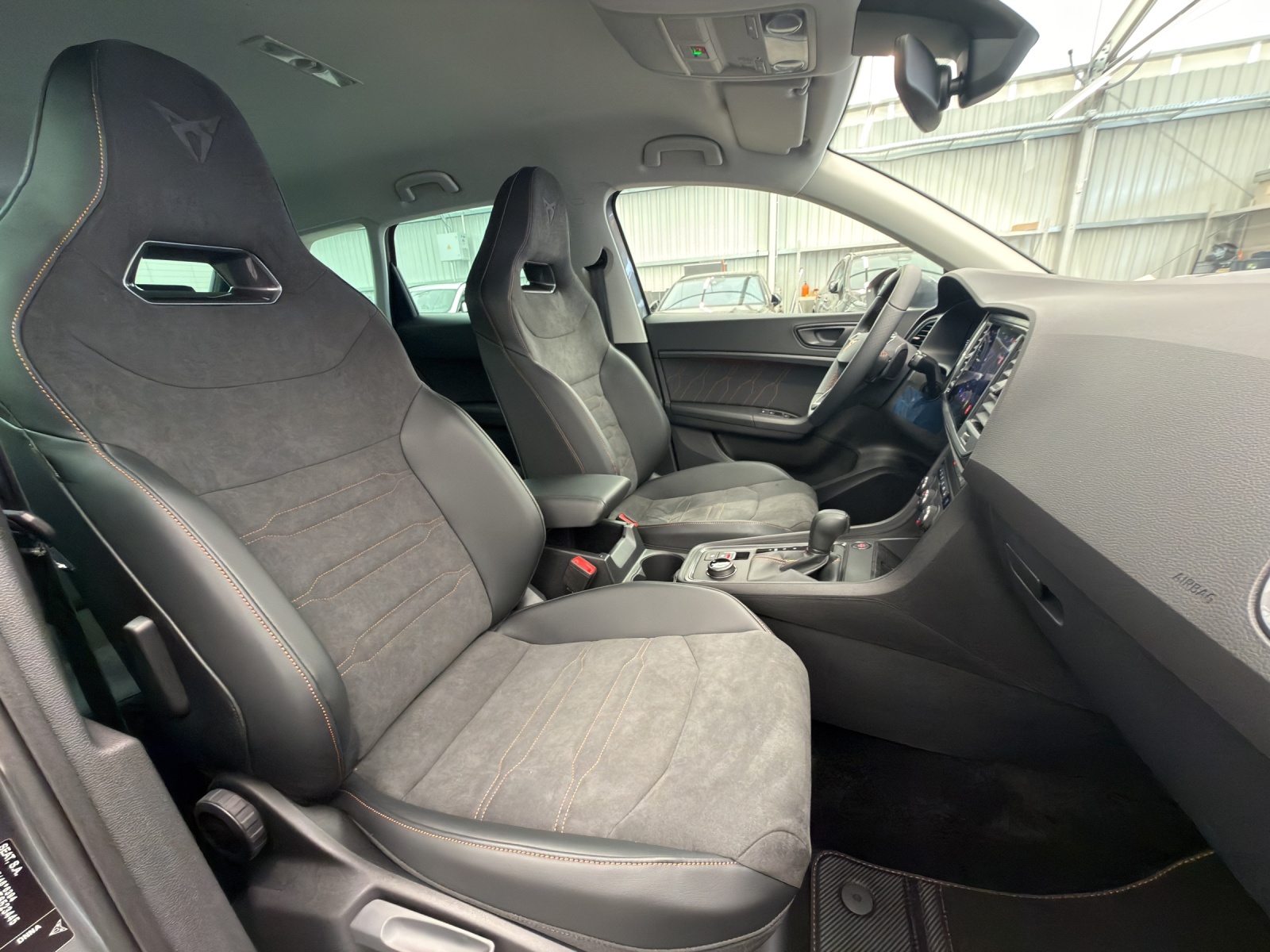 CUPRA Ateca 2.0TSI 4Drive DSG - AHK - 360-Kamera - Travelassist-image-11
