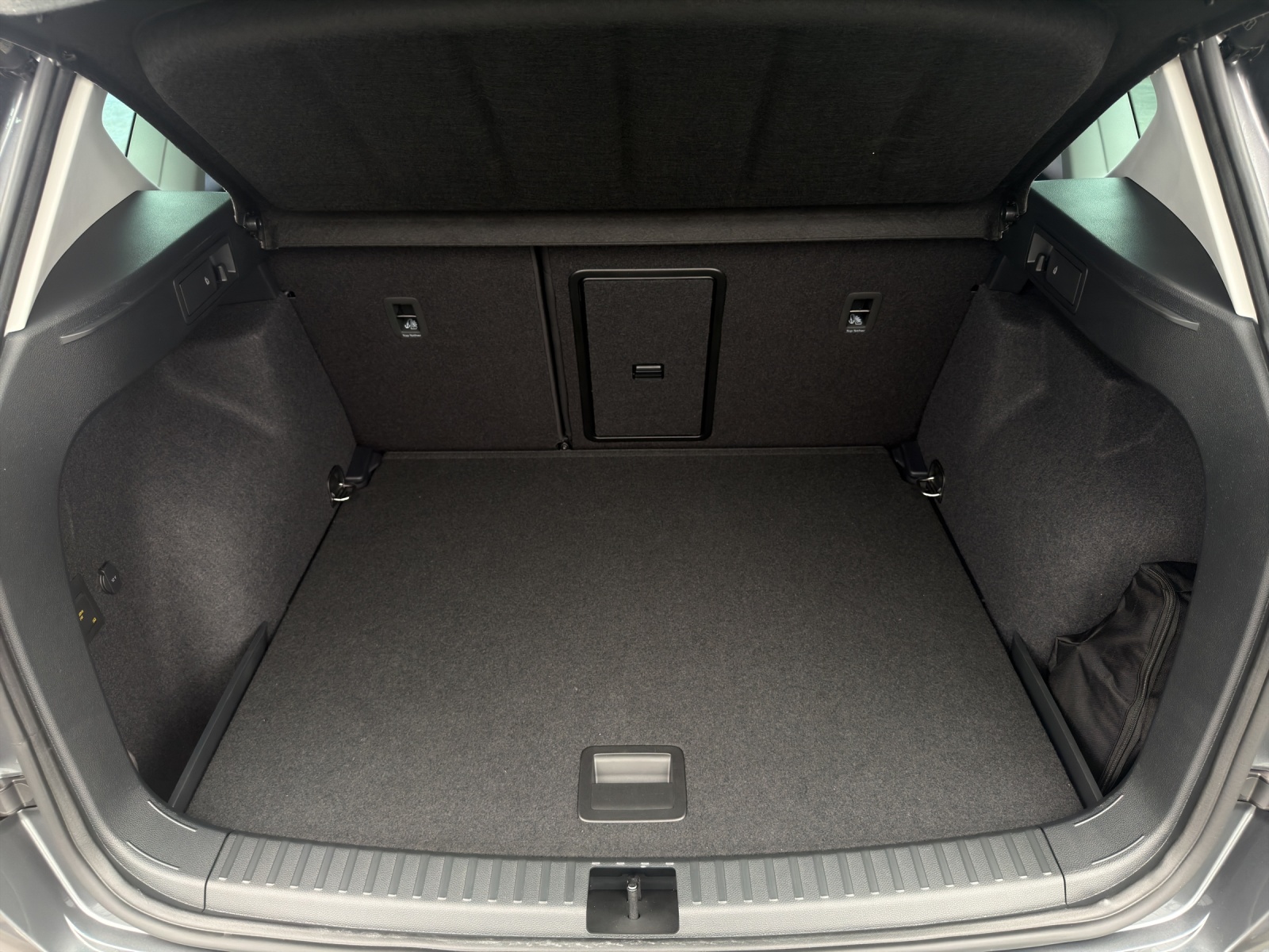 CUPRA Ateca 2.0TSI 4Drive DSG - AHK - 360-Kamera - Travelassist-image-12