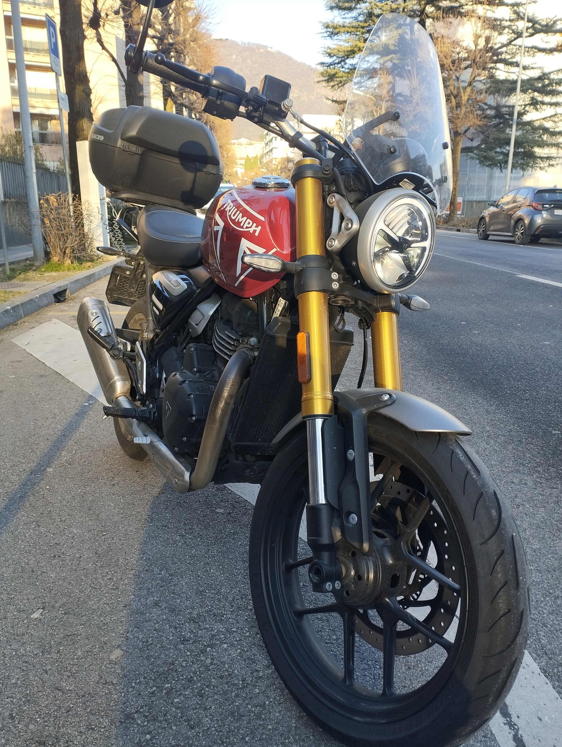 TRIUMPH Speed 400-image-2
