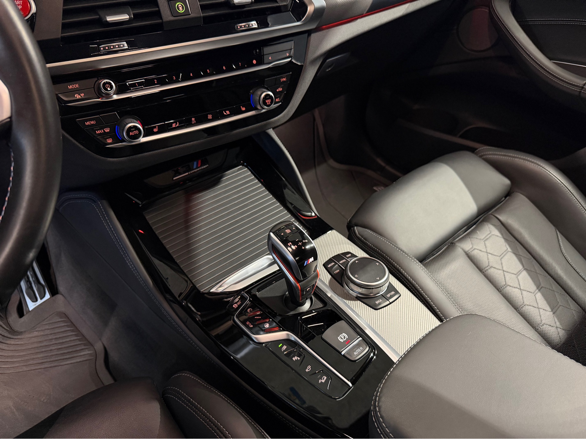 BMW X3 xDrive M Competition Steptronic *Nur 8’000 km* *360° Kamera* *Harman Kardon*-image-19