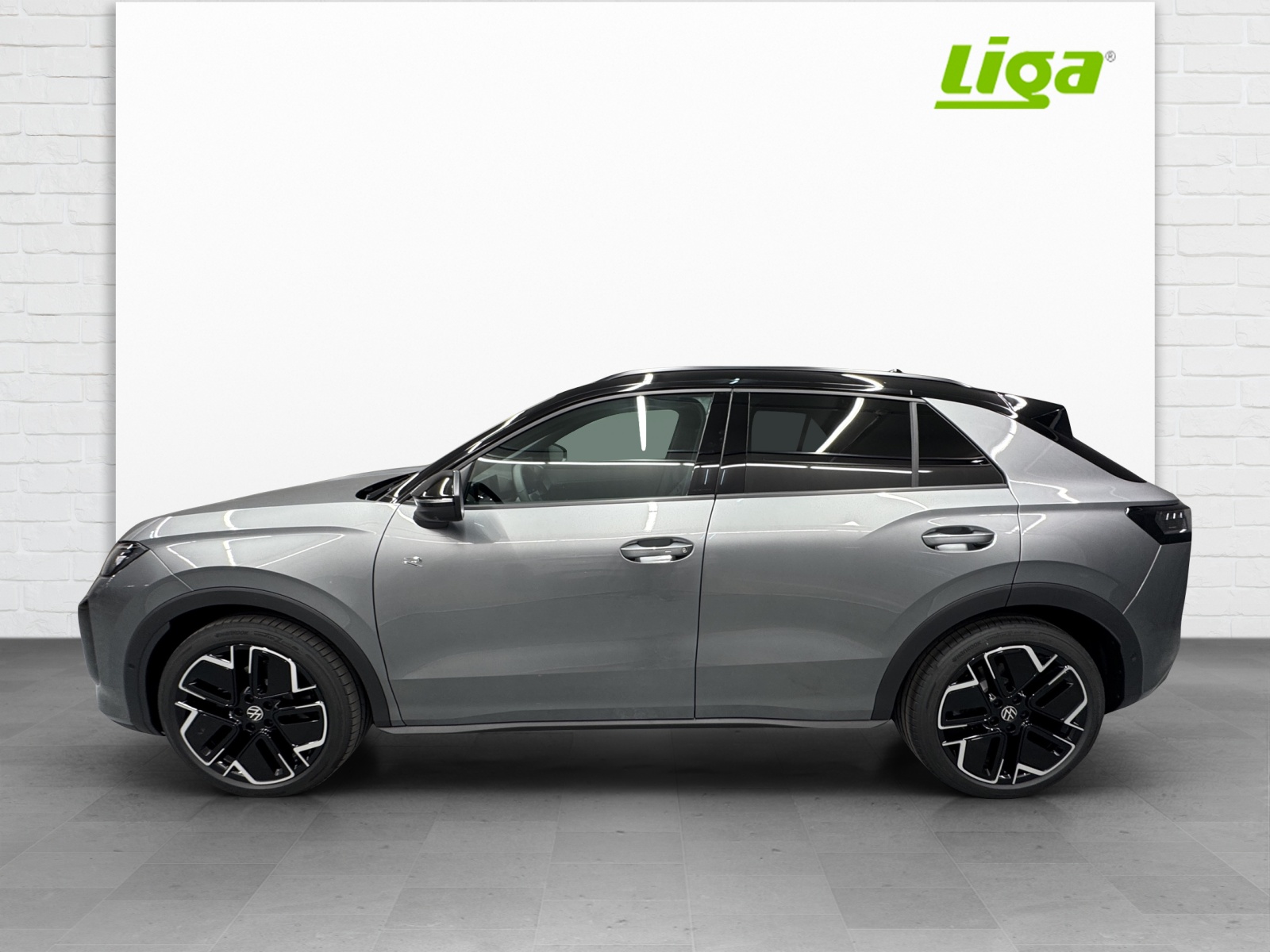 VW T-Roc 1.5 eTSI R-Line DSG-showroom-element-2
