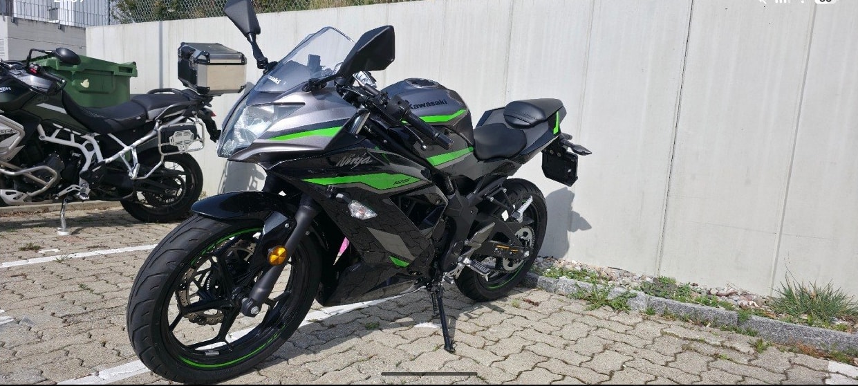 KAWASAKI Ninja 125-image-3