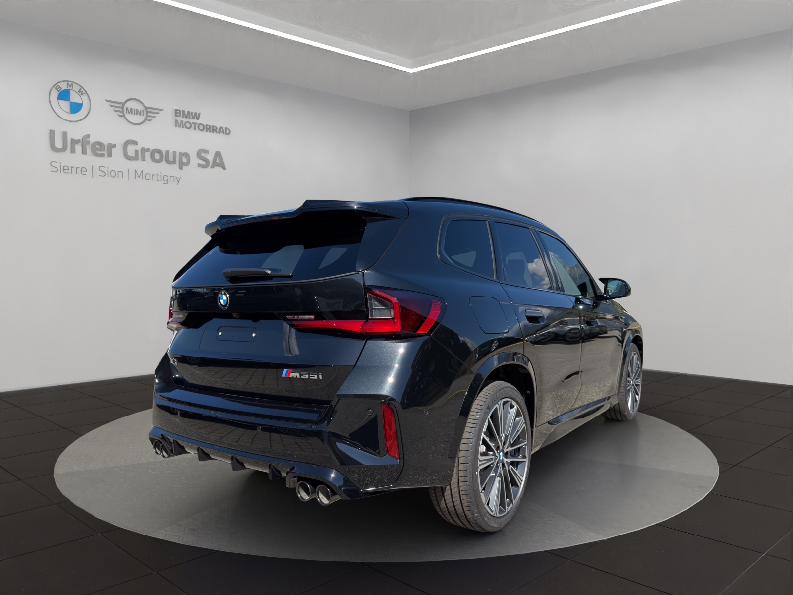 BMW X1 xDrive M35i-image-4