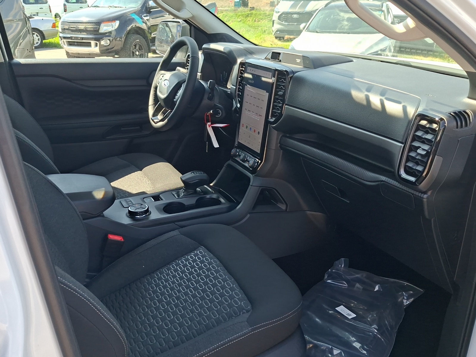 FORD Ranger XLT 2.3 Eco Boost e-4WD Automatique-image-8