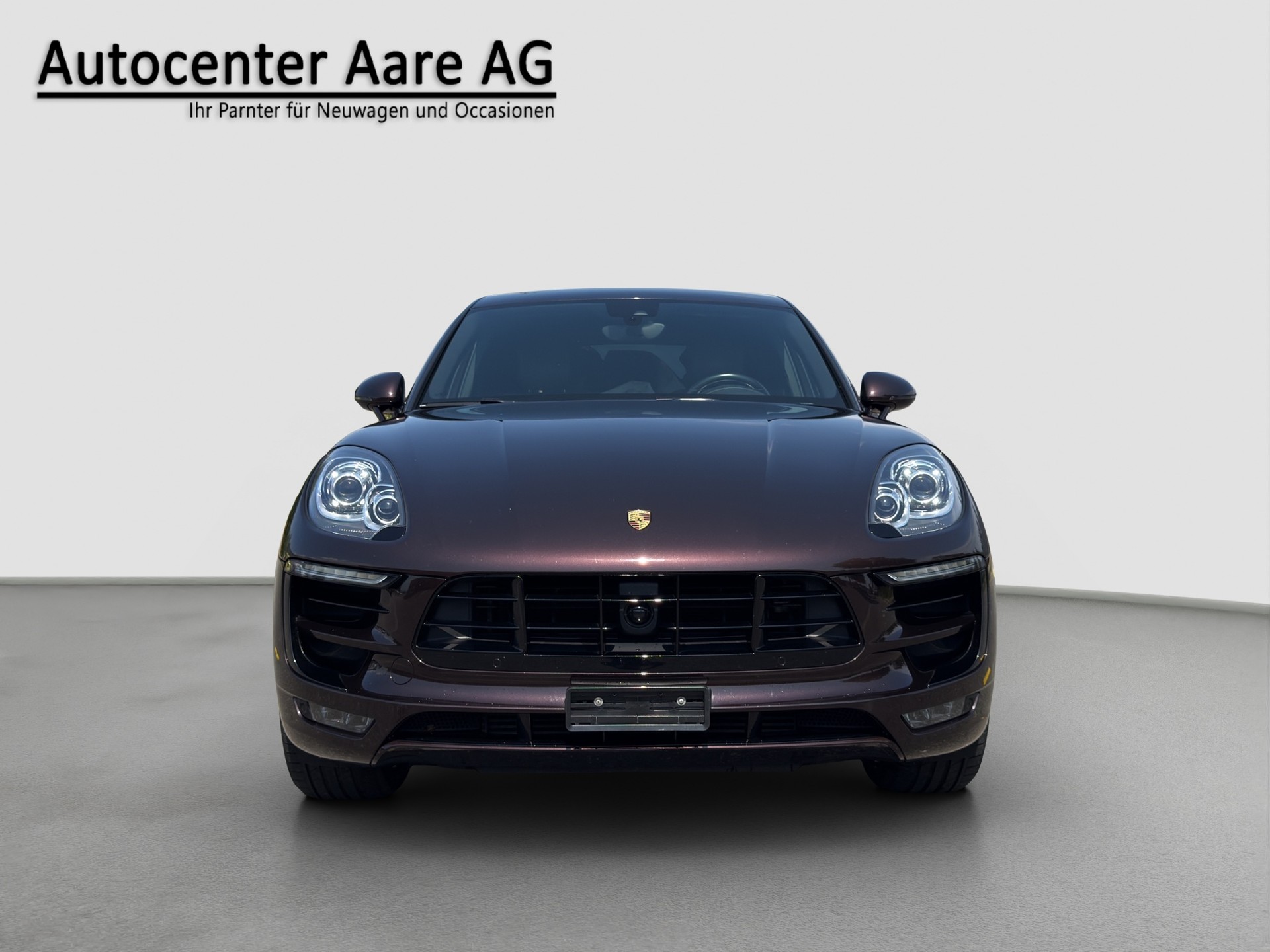 PORSCHE Macan S Diesel PDK-showroom-element-1