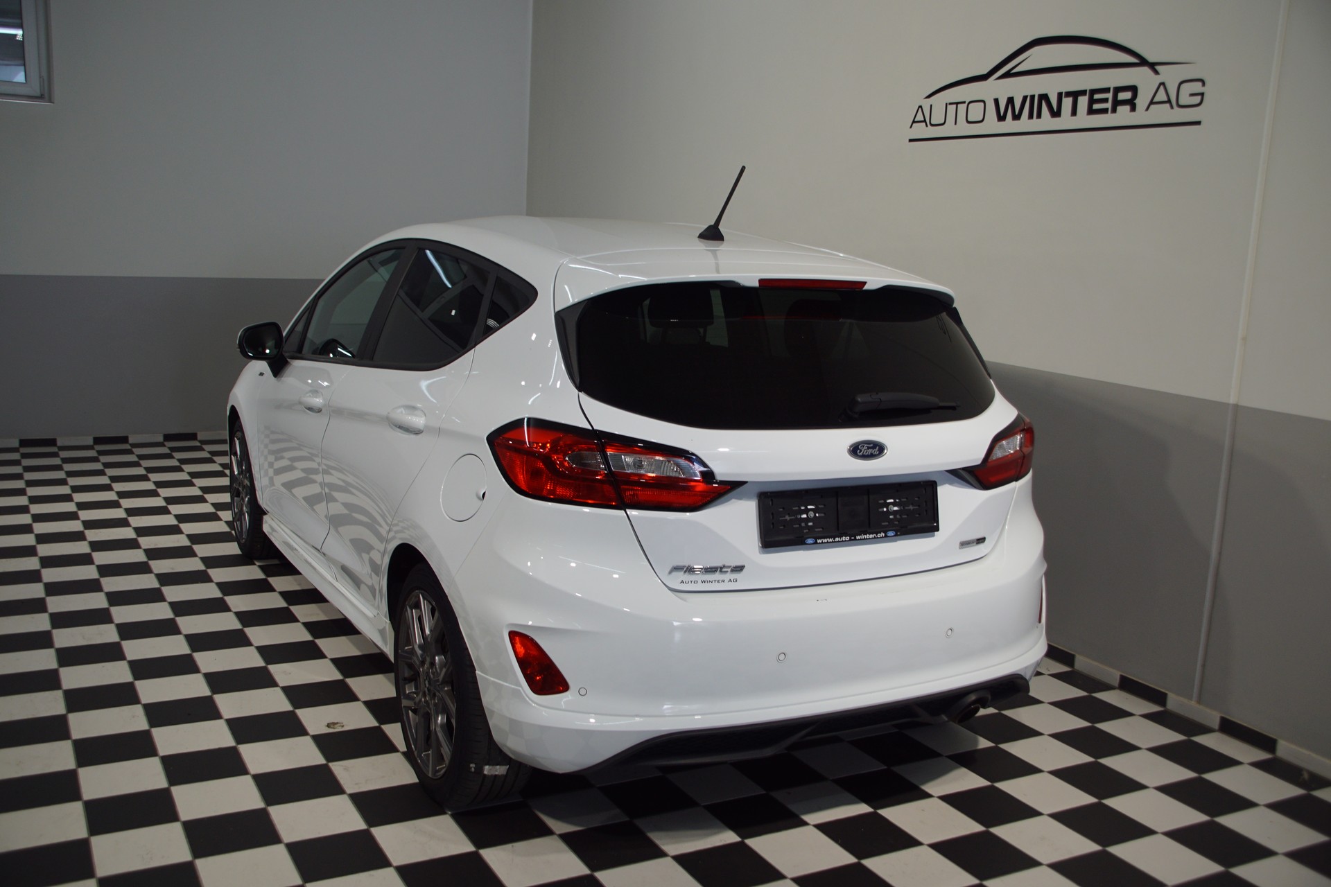 FORD Fiesta 1.0 SCTi MHEV ST Line Automat-image-8