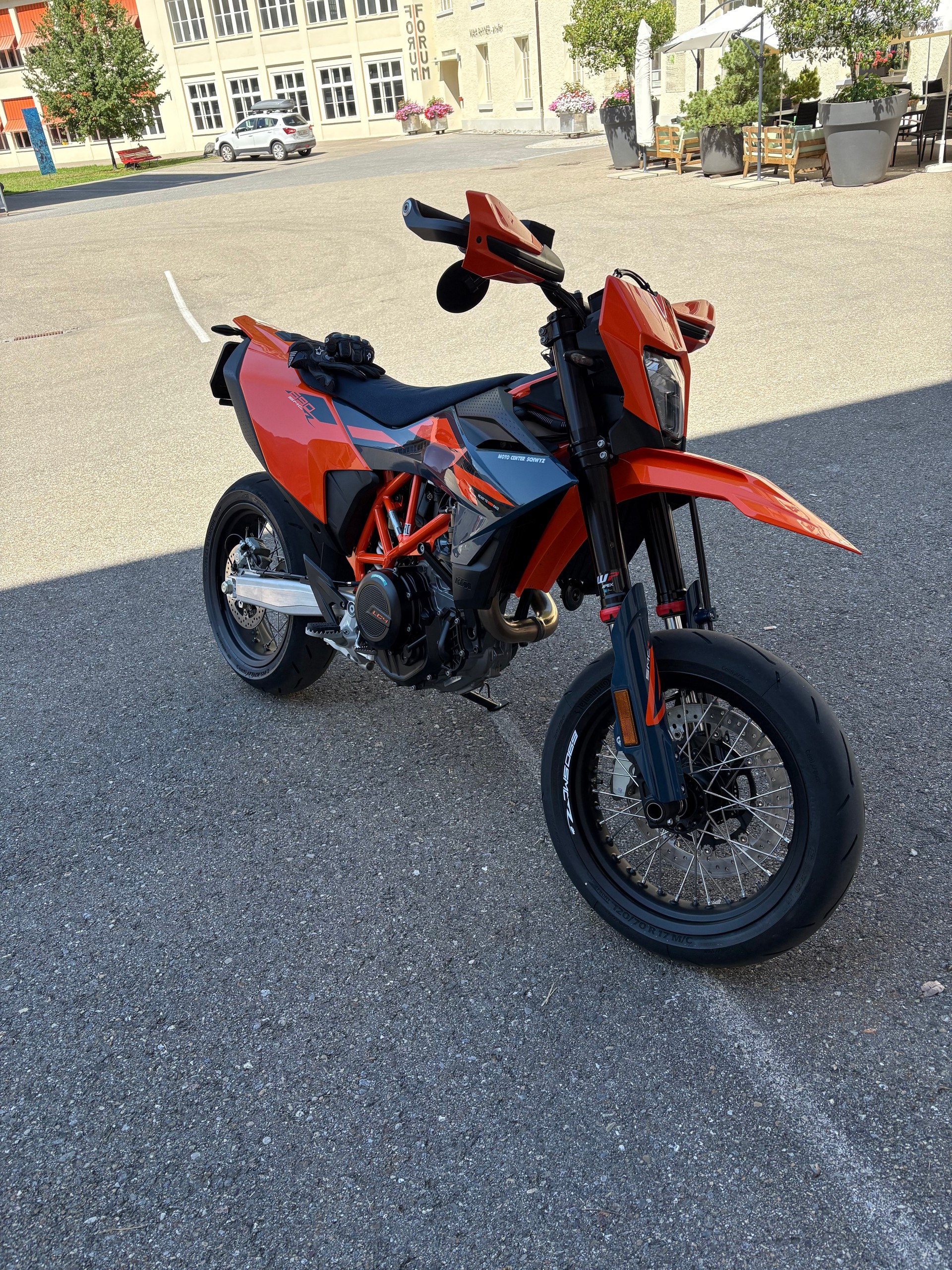KTM 690 SMC R-image-0
