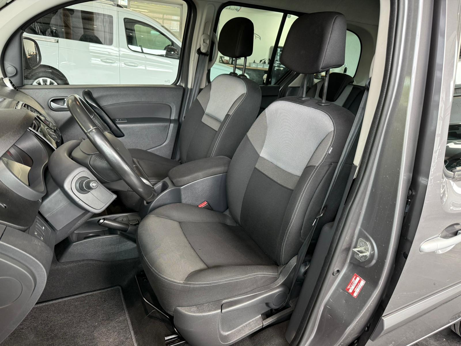 RENAULT Kangoo 1.2 16V Turbo Intens EDC-image-10