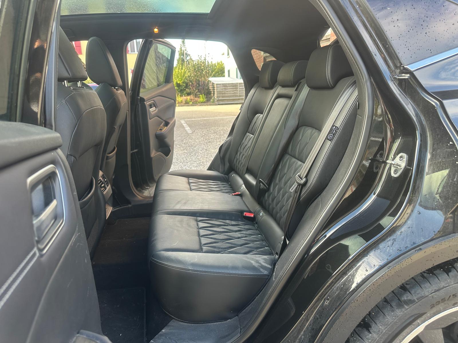 NISSAN Qashqai 1.3 DIG-T MHEV Tekna+ Xtronic 4x4-image-9