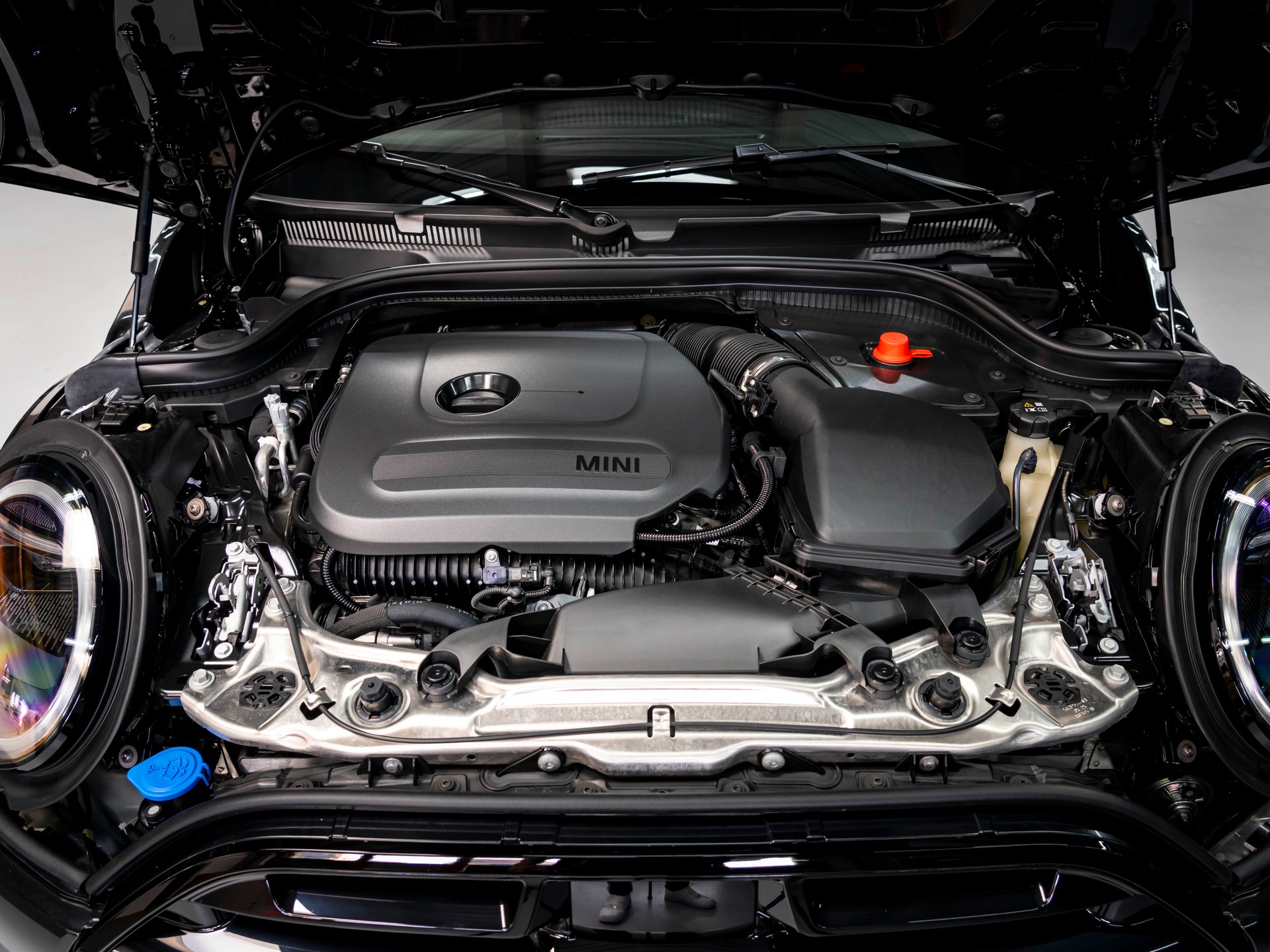 MINI Cooper C Cabriolet, DKG, JCW, Pack XL-image-30