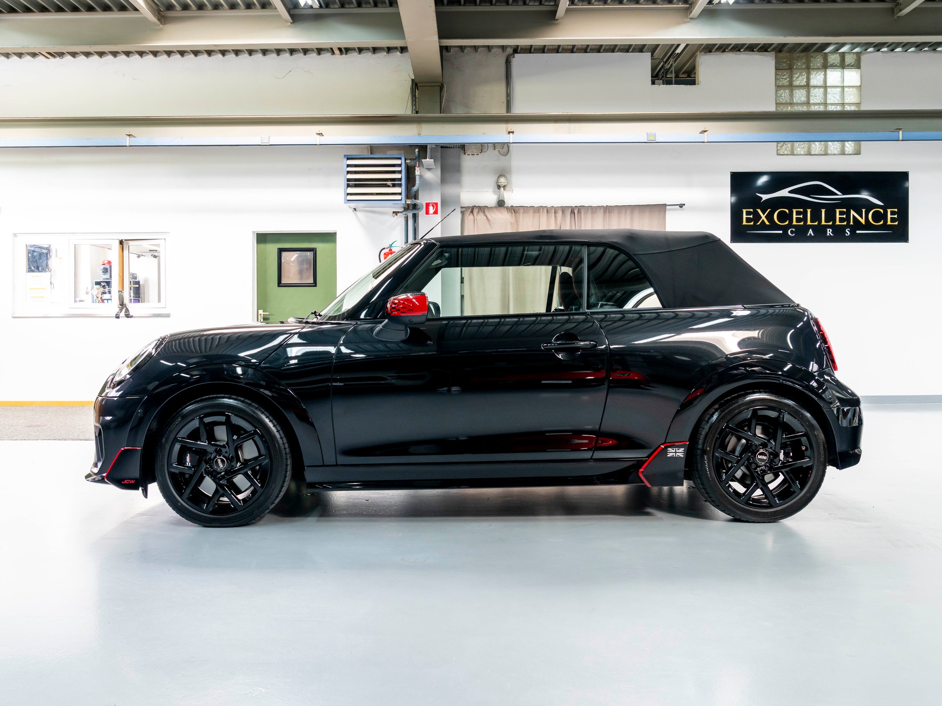 MINI Cooper C Cabriolet, DKG, JCW, Pack XL-image-4