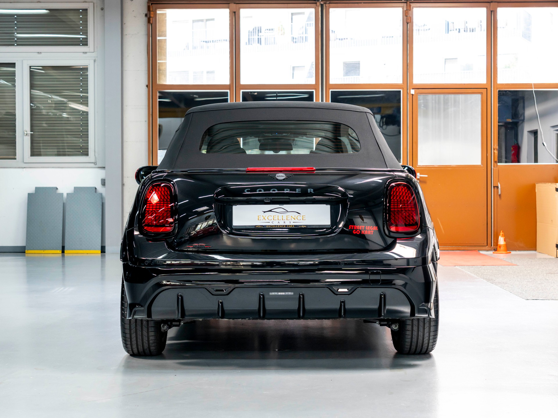 MINI Cooper C Cabriolet, DKG, JCW, Pack XL-image-7