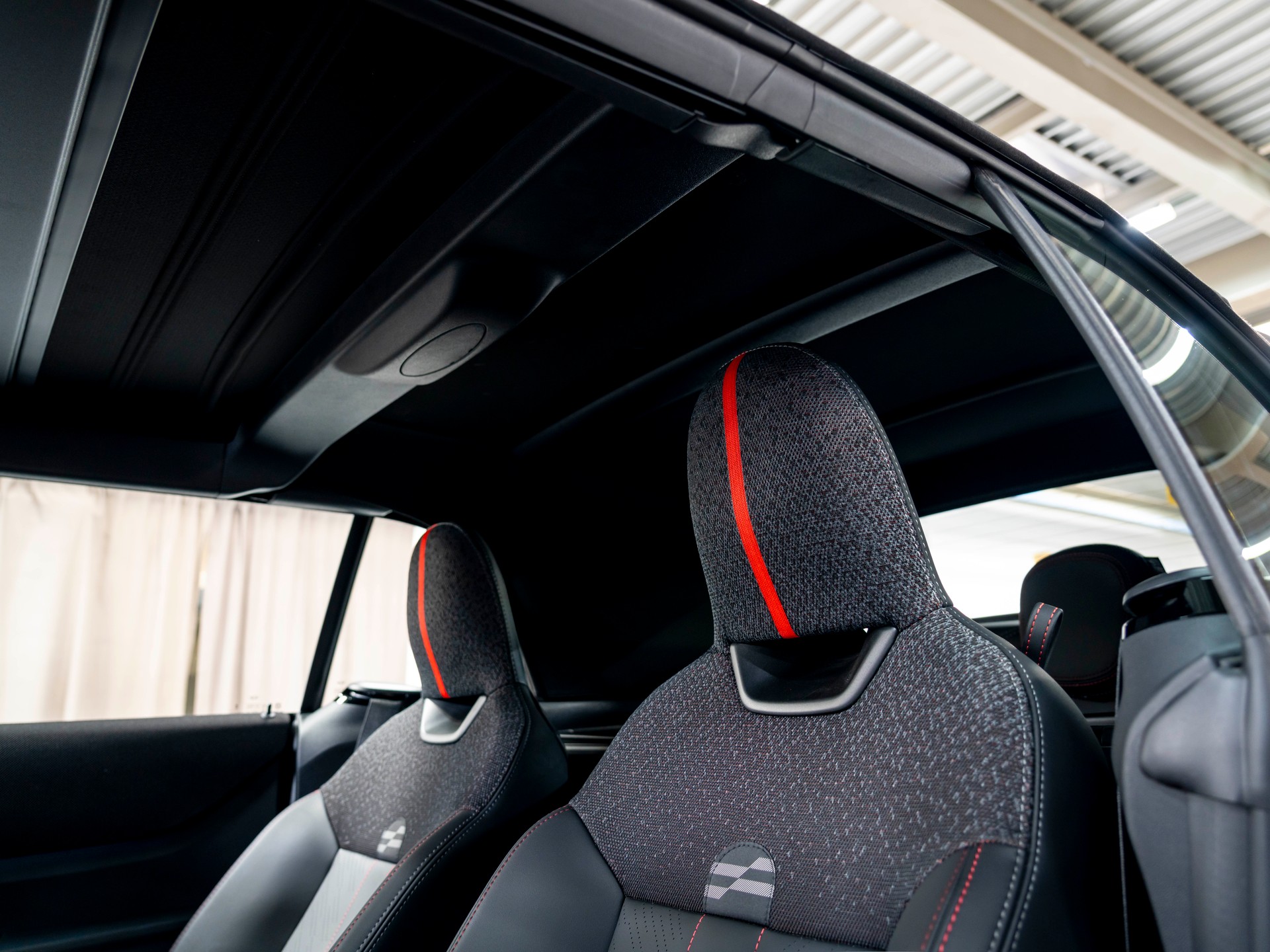 MINI Cooper C Cabriolet, DKG, JCW, Pack XL-image-18