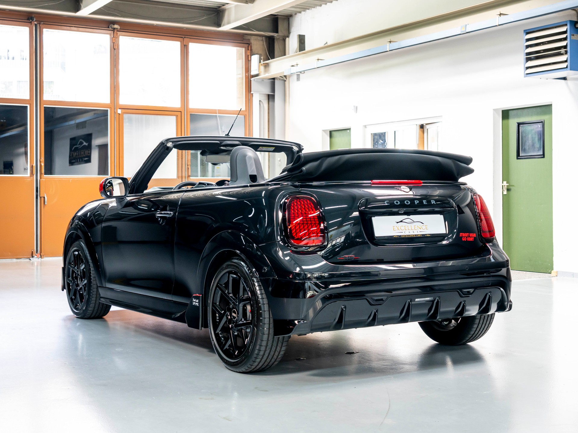 MINI Cooper C Cabriolet, DKG, JCW, Pack XL-image-9