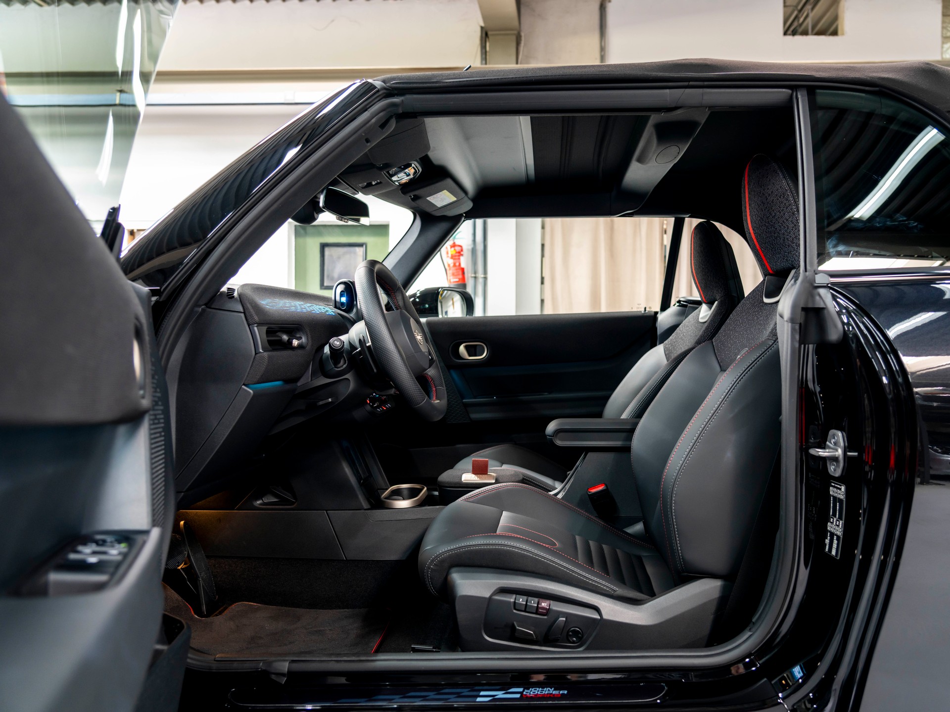 MINI Cooper C Cabriolet, DKG, JCW, Pack XL-image-20
