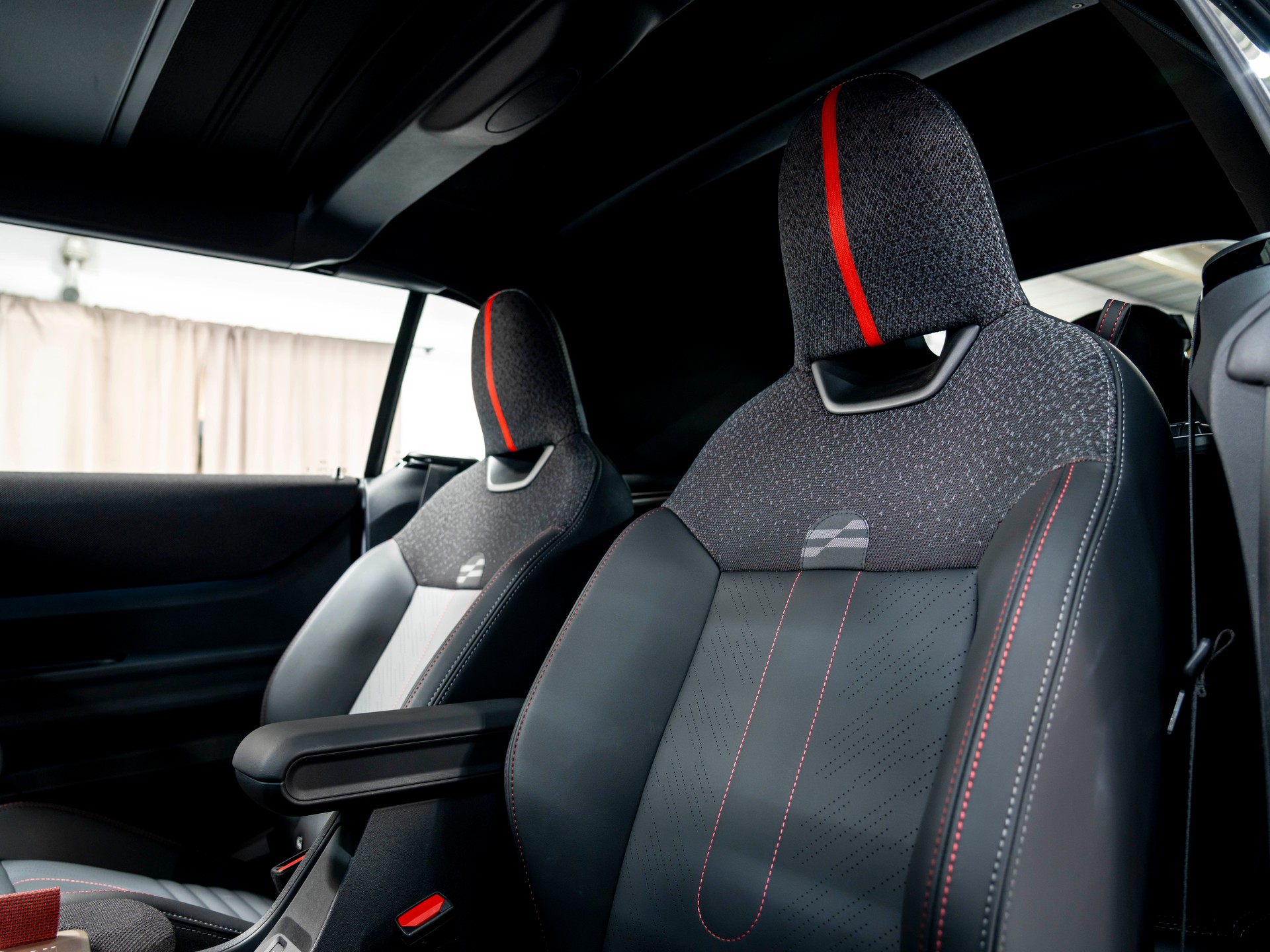 MINI Cooper C Cabriolet, DKG, JCW, Pack XL-image-17