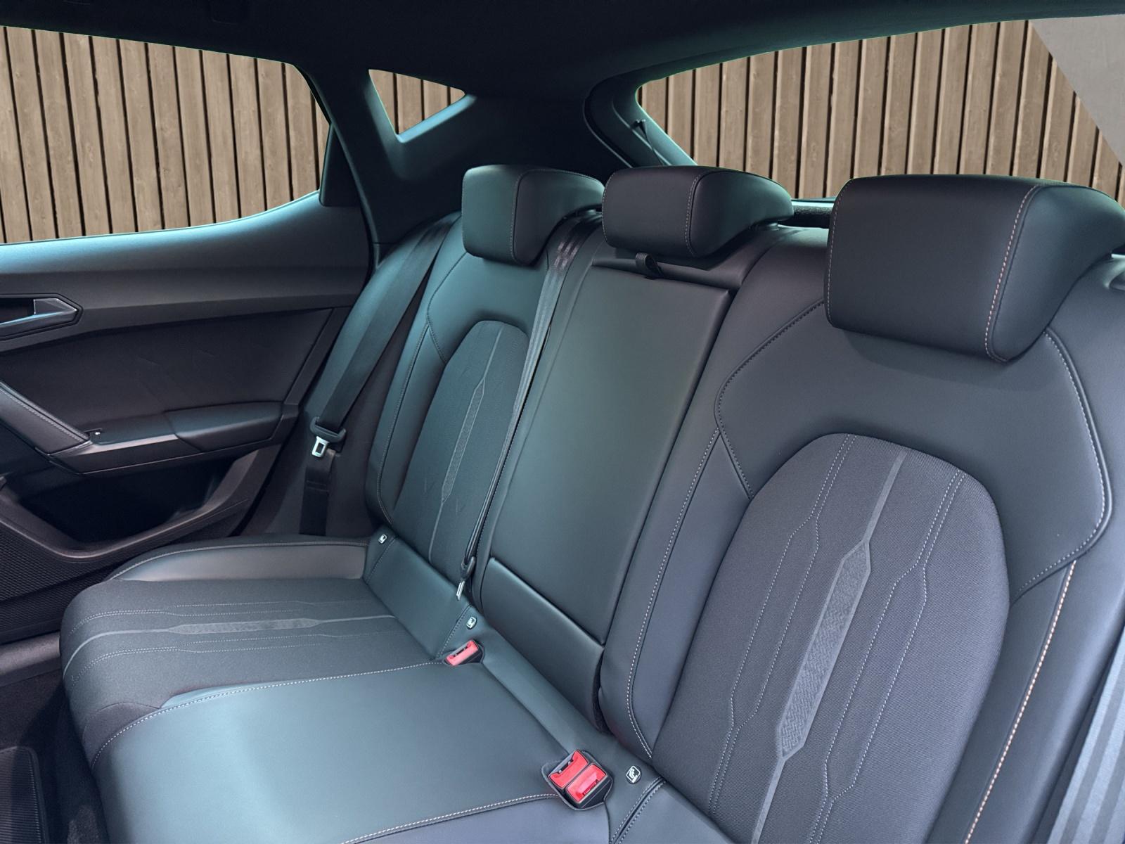 CUPRA Leon 1.4 eHybrid-image-14